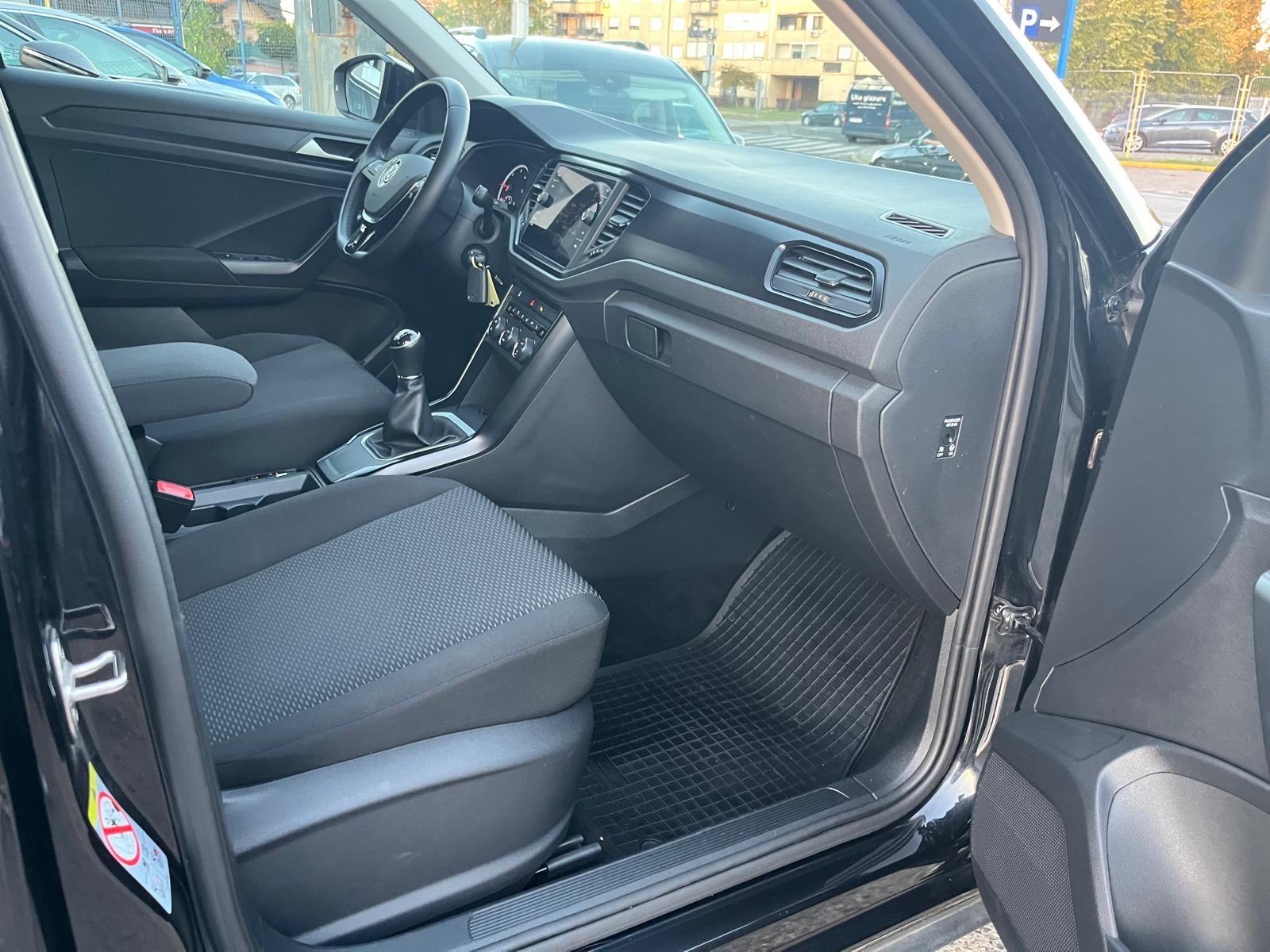 VW T-Roc 1.6 TDI 115 KS NAVI 1VL Nije uvoz Jamstvo 1G 51000 KM!, fotografija 19