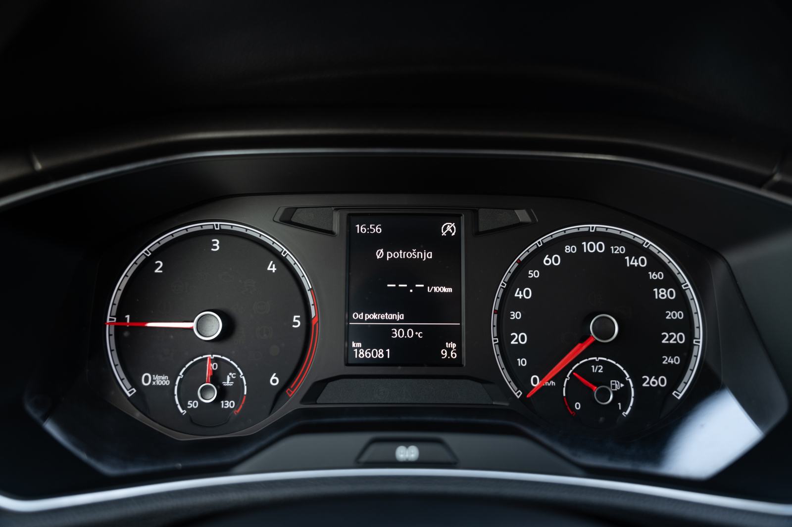VW T-Roc 1,6 TDI, 115 KS, fotografija 16
