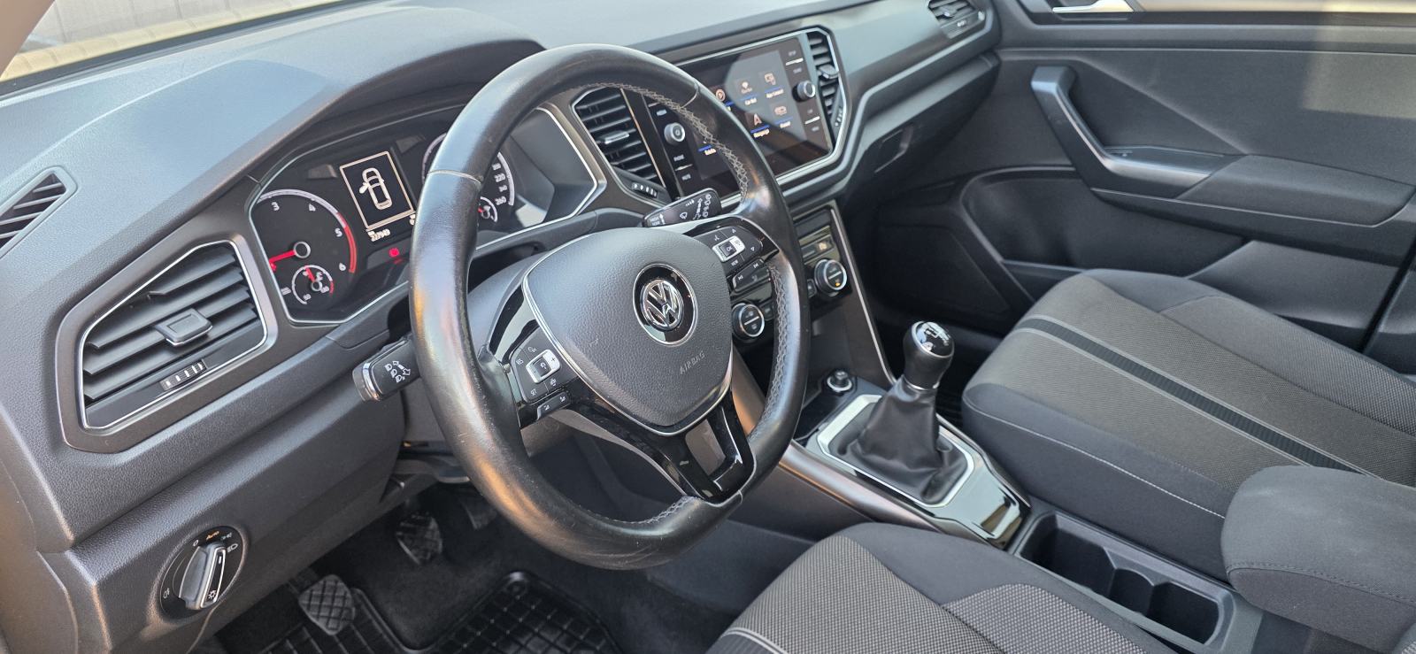 VW T-Roc 1,6 TDI, 6 BRZINA, AUT. KLIMA, ADAP. TEMP, 2XPDC, REG 12/26.., fotografija 12