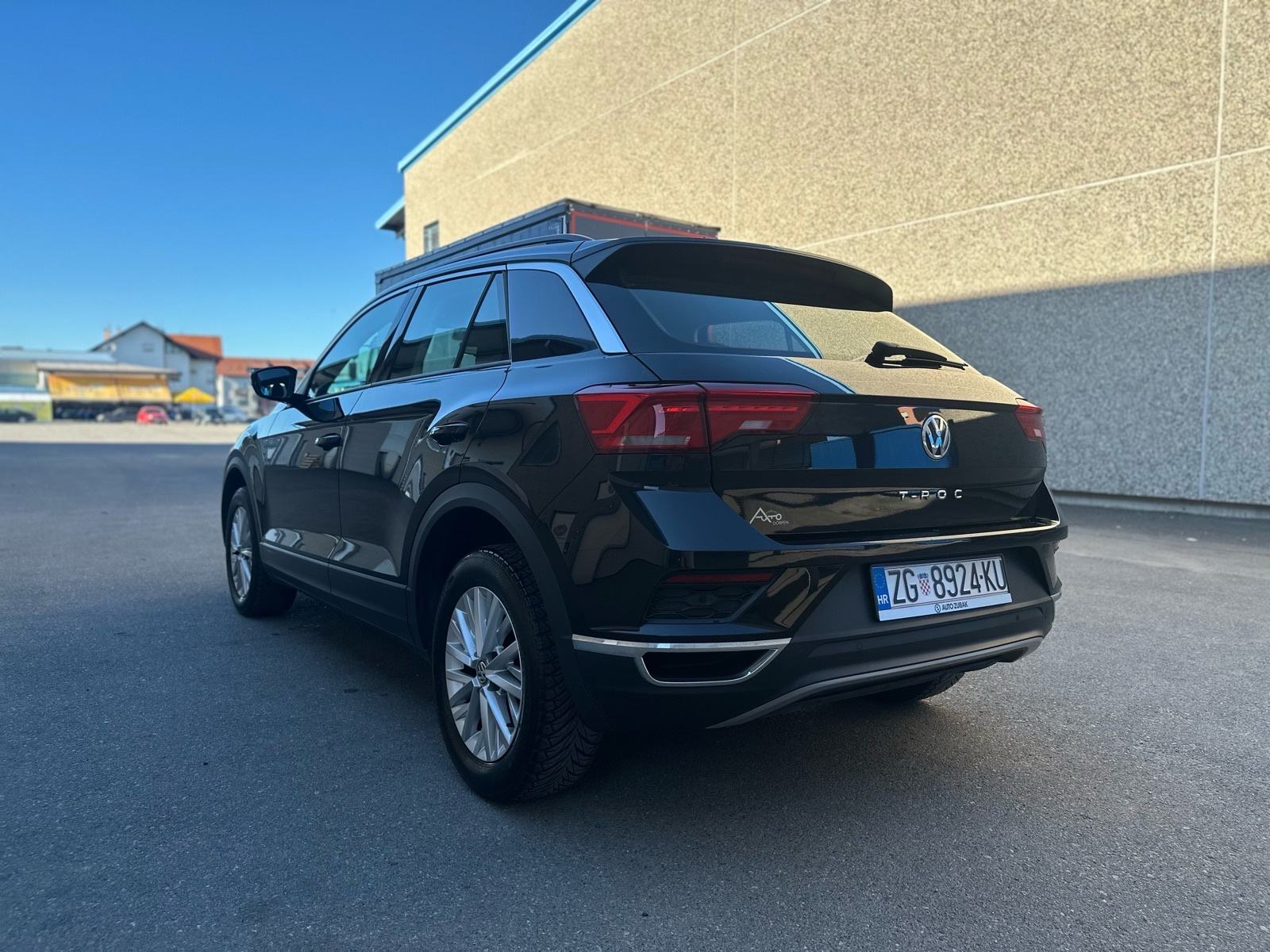 VW T-Roc 1.6 TDI 85kw -STYLE- VELIKI SERVIS, fotografija 6