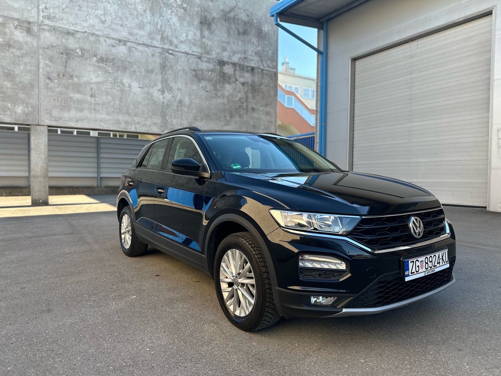 VW T-Roc 1.6 TDI 85kw -STYLE- VELIKI SERVIS, fotografija 2