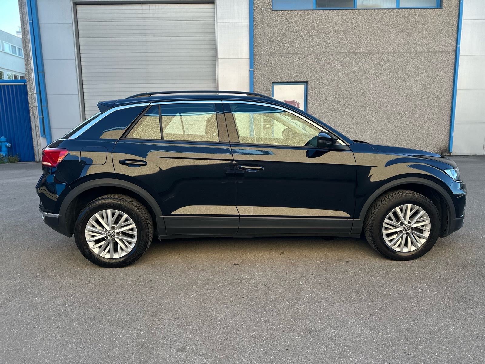 VW T-Roc 1.6 TDI 85kw -STYLE- VELIKI SERVIS, fotografija 5