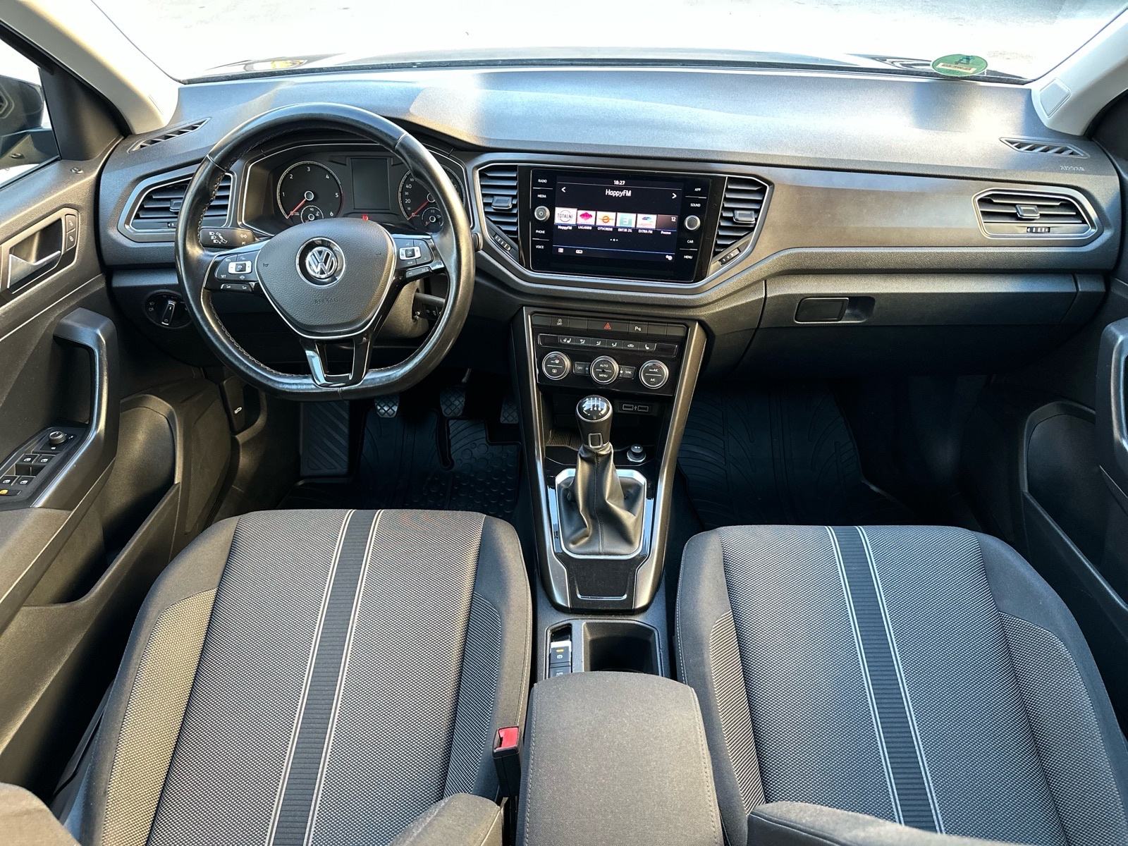VW T-Roc 1.6 TDI 85kw -STYLE- VELIKI SERVIS, fotografija 13