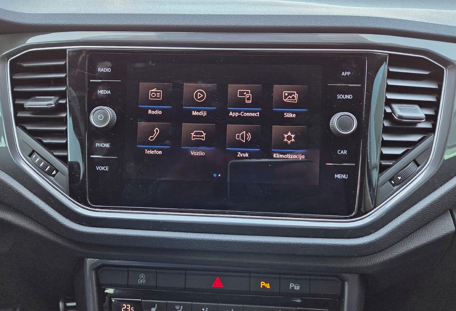 VW T-Roc 1,6 TDI DESIGN*ALU NAVI WEBASTO PARK PILOT*84.000KM*GARANC*, fotografija 20