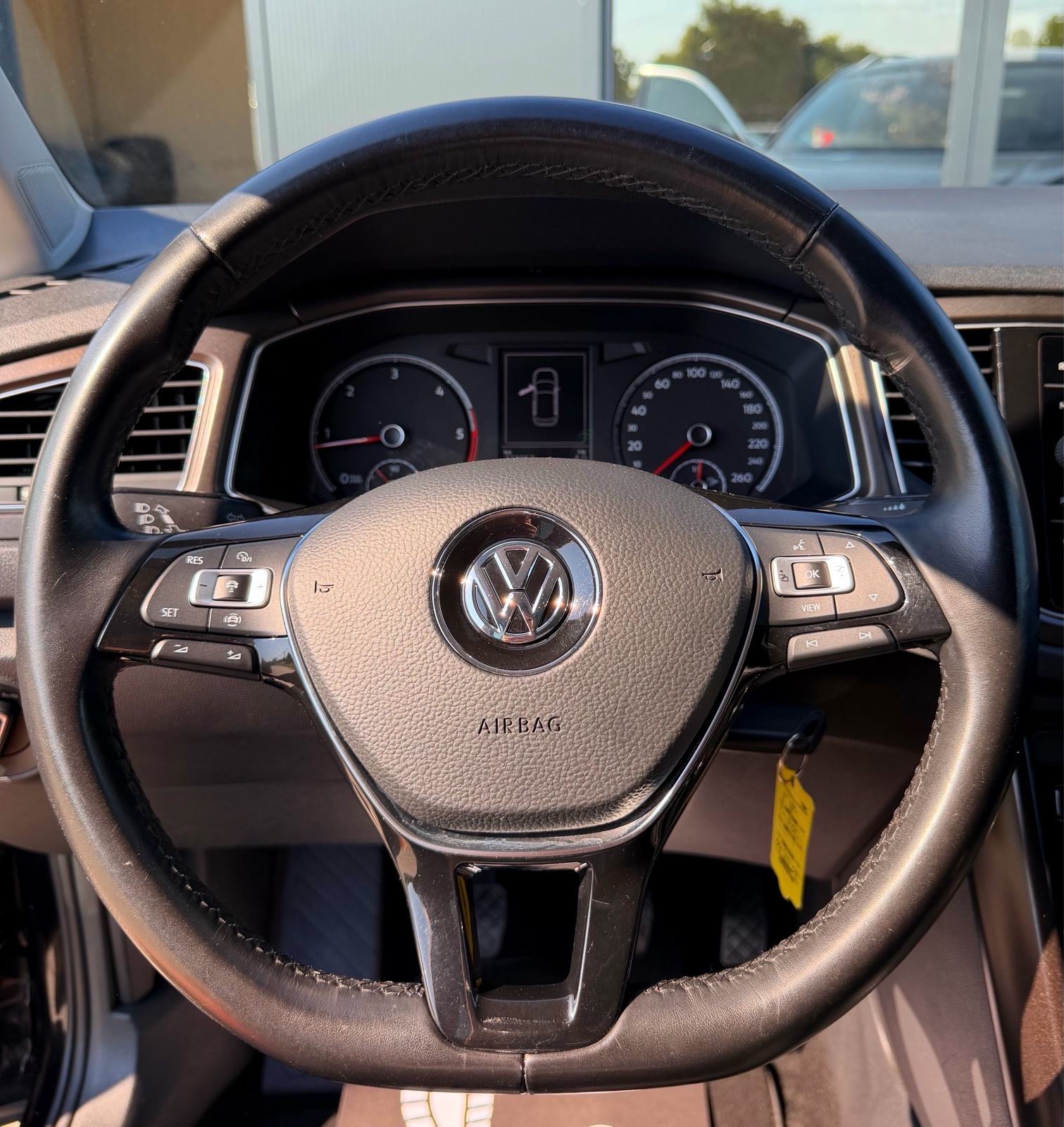 VW T-Roc 1,6 TDI*DESIGN*LED*NAVI*ALU*, fotografija 15