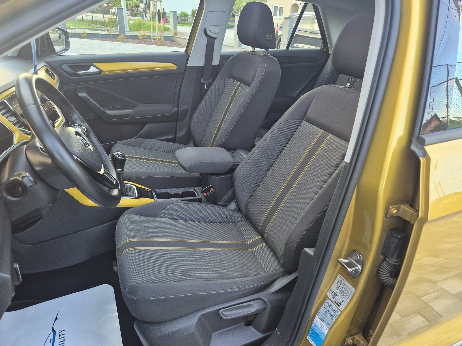 VW T-Roc 1,6 TDI DESIGN PANORAMA MATRIX VIRTUAL **GARANCIJA**, fotografija 9