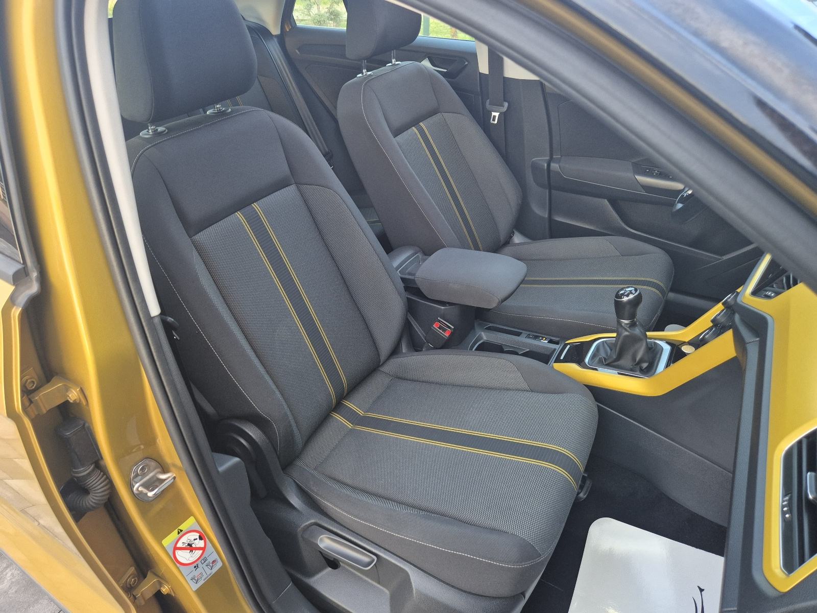 VW T-Roc 1,6 TDI DESIGN PANORAMA MATRIX VIRTUAL **GARANCIJA**, fotografija 13