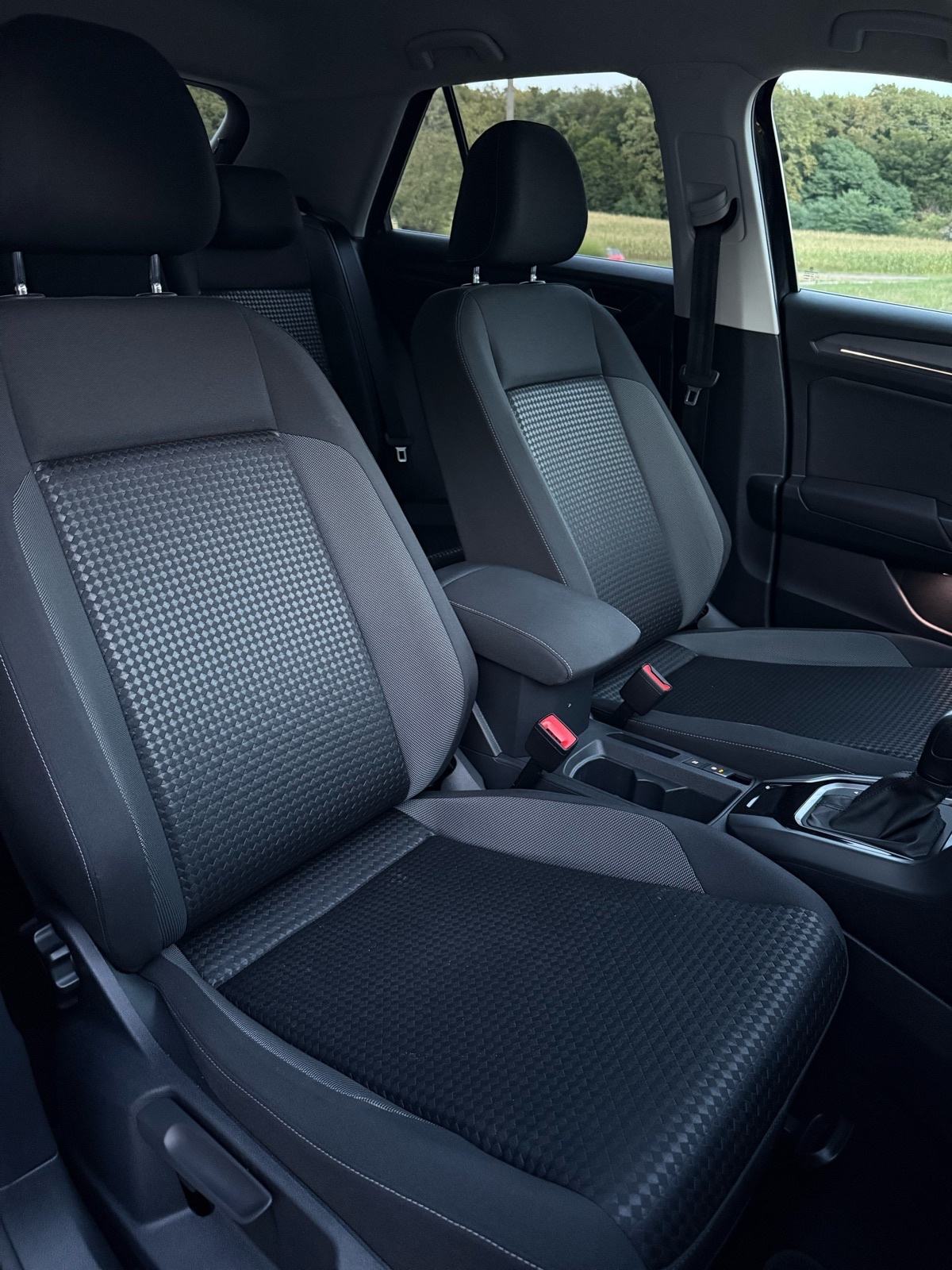 VW T-Roc 2.0 TDI DSG ACTIVE, LED, NAVI, 150KS, ACC, SERVISNA, fotografija 10
