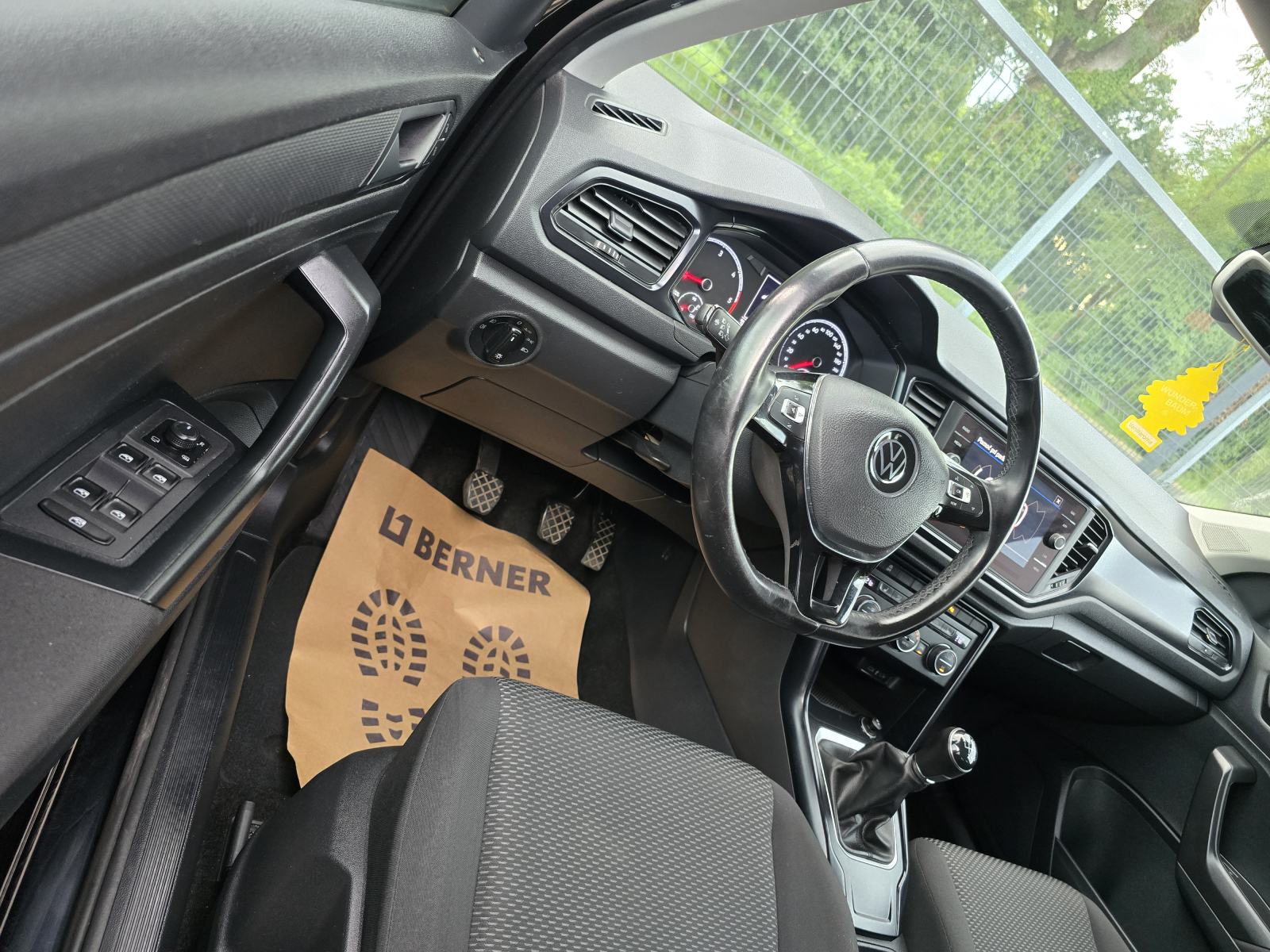 VW T-Roc 1.6 TDI- GRATIS PRIJENOS, PUNO OPREME, fotografija 15