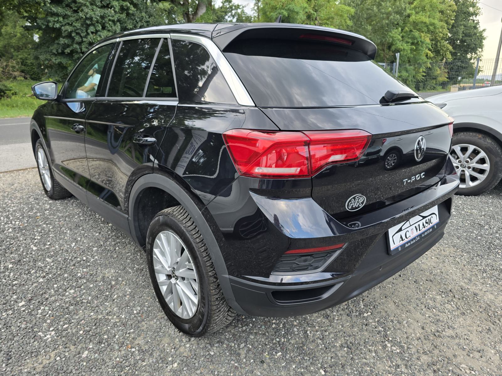 VW T-Roc 1.6 TDI- GRATIS PRIJENOS, PUNO OPREME, fotografija 6