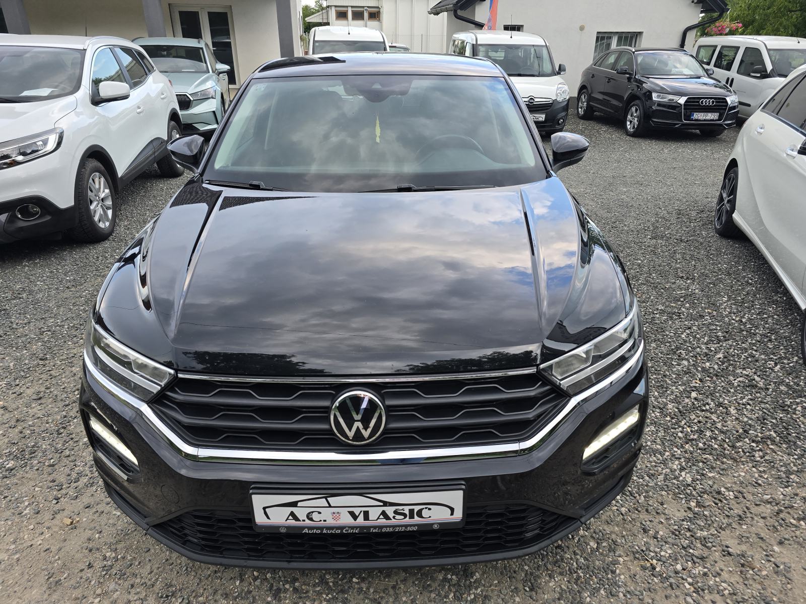 VW T-Roc 1.6 TDI- GRATIS PRIJENOS, PUNO OPREME, fotografija 3