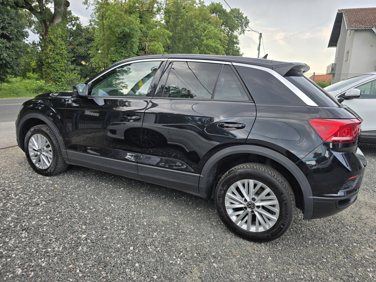 VW T-Roc 1.6 TDI- GRATIS PRIJENOS, PUNO OPREME, fotografija 5