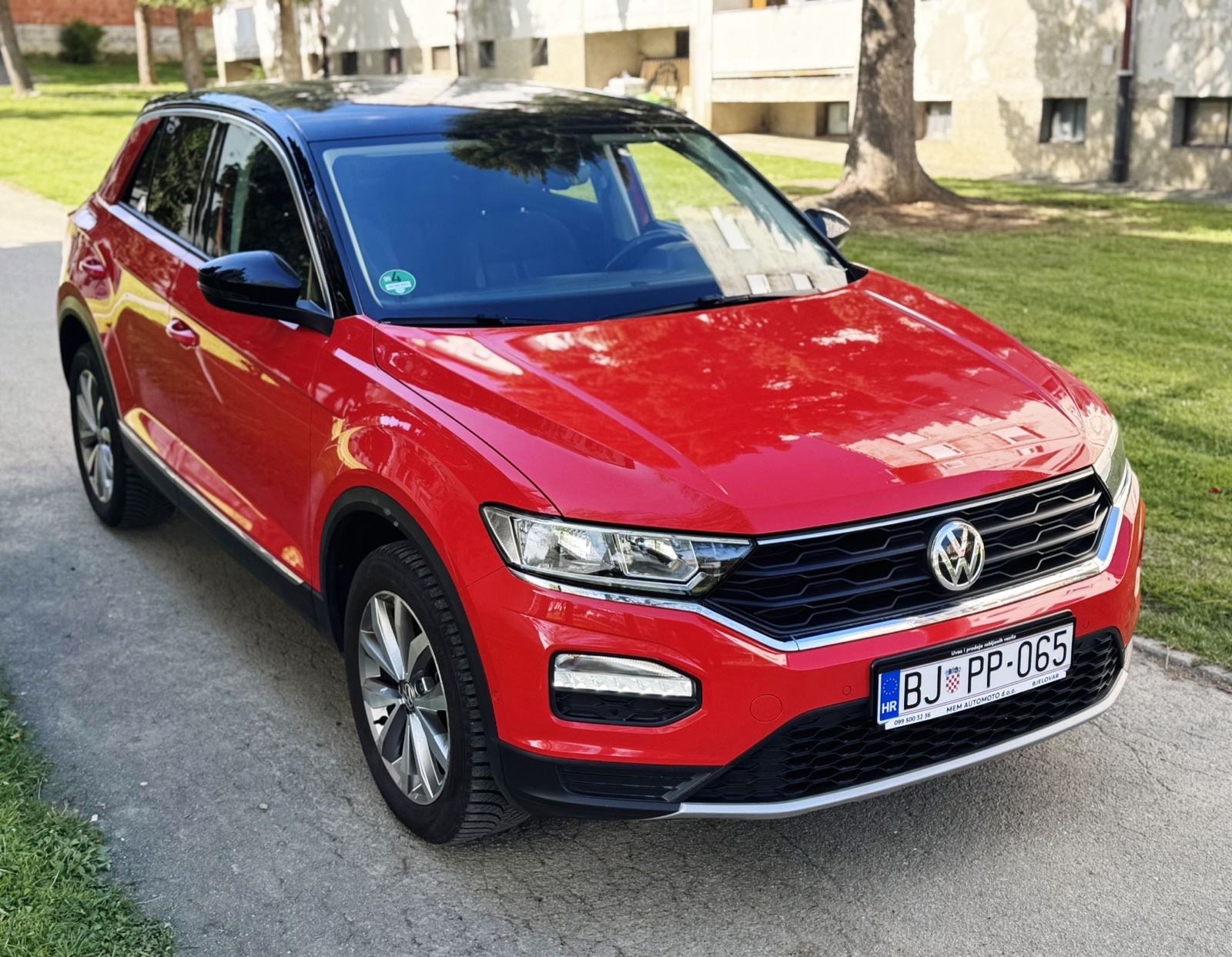 VW T-Roc 1.6 Tdi * Full * Led, Virtual, Navi, Gr. Sjedala * Leasing, fotografija 3