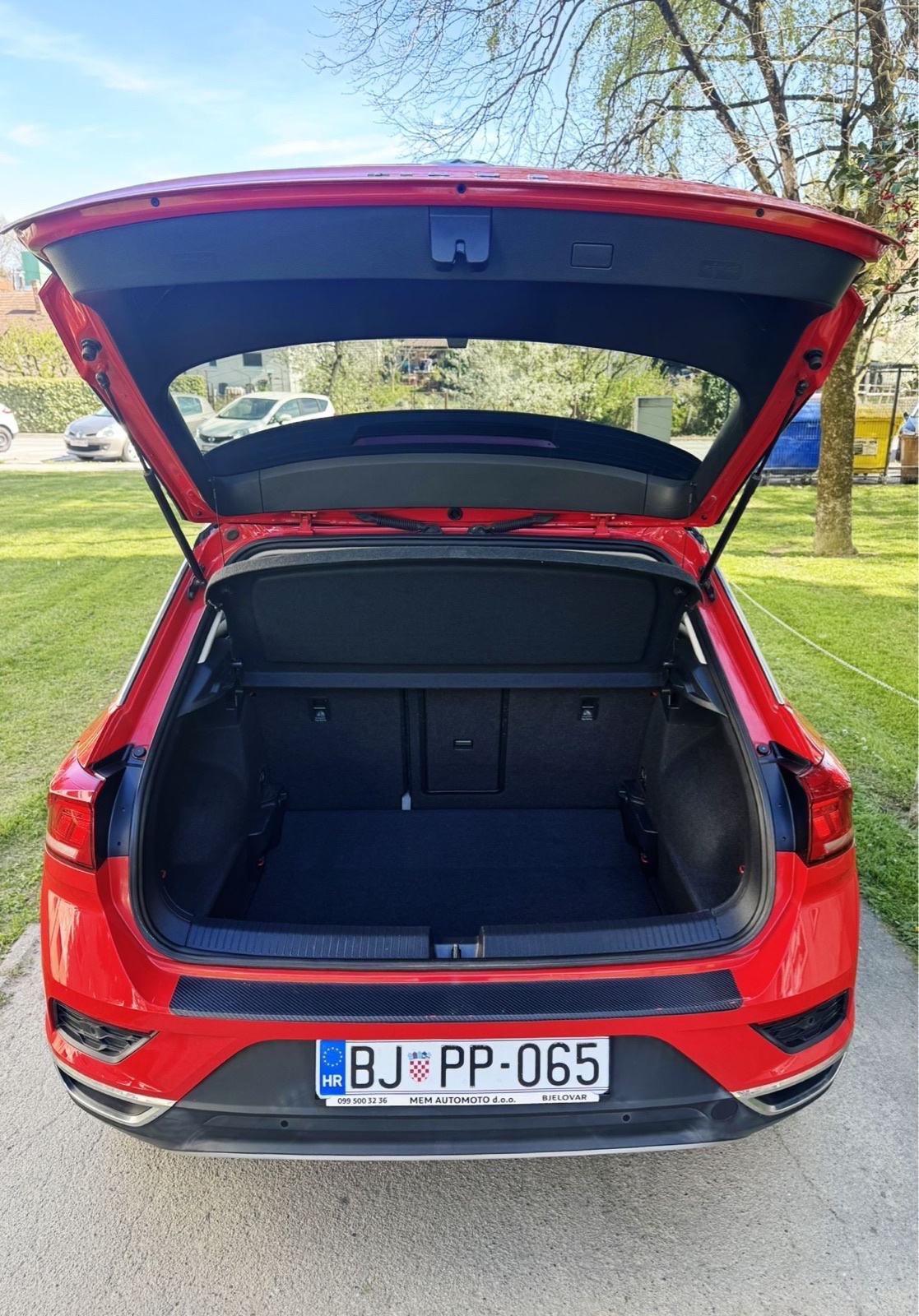 VW T-Roc 1.6 Tdi * Full * Led, Virtual, Navi, Gr. Sjedala * Leasing, fotografija 9