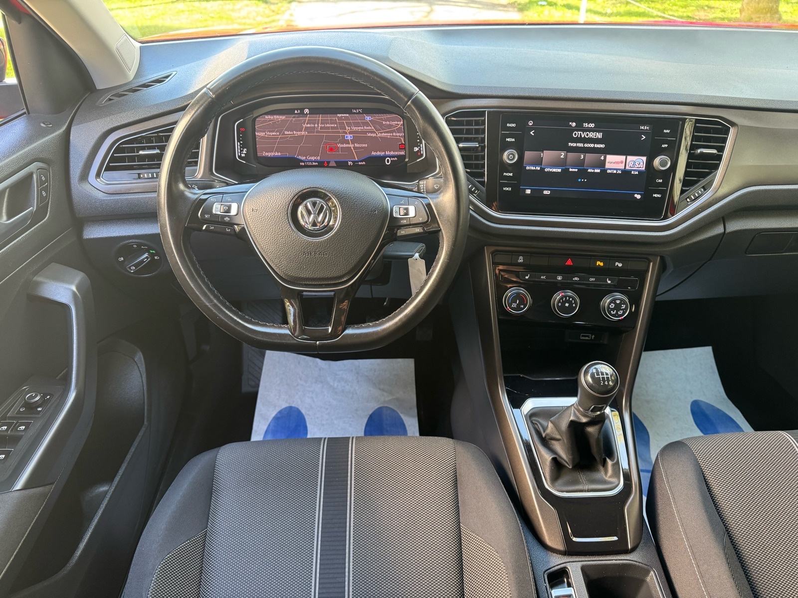 VW T-Roc 1.6 Tdi * Full * Led, Virtual, Navi, Gr. Sjedala * Leasing, fotografija 11