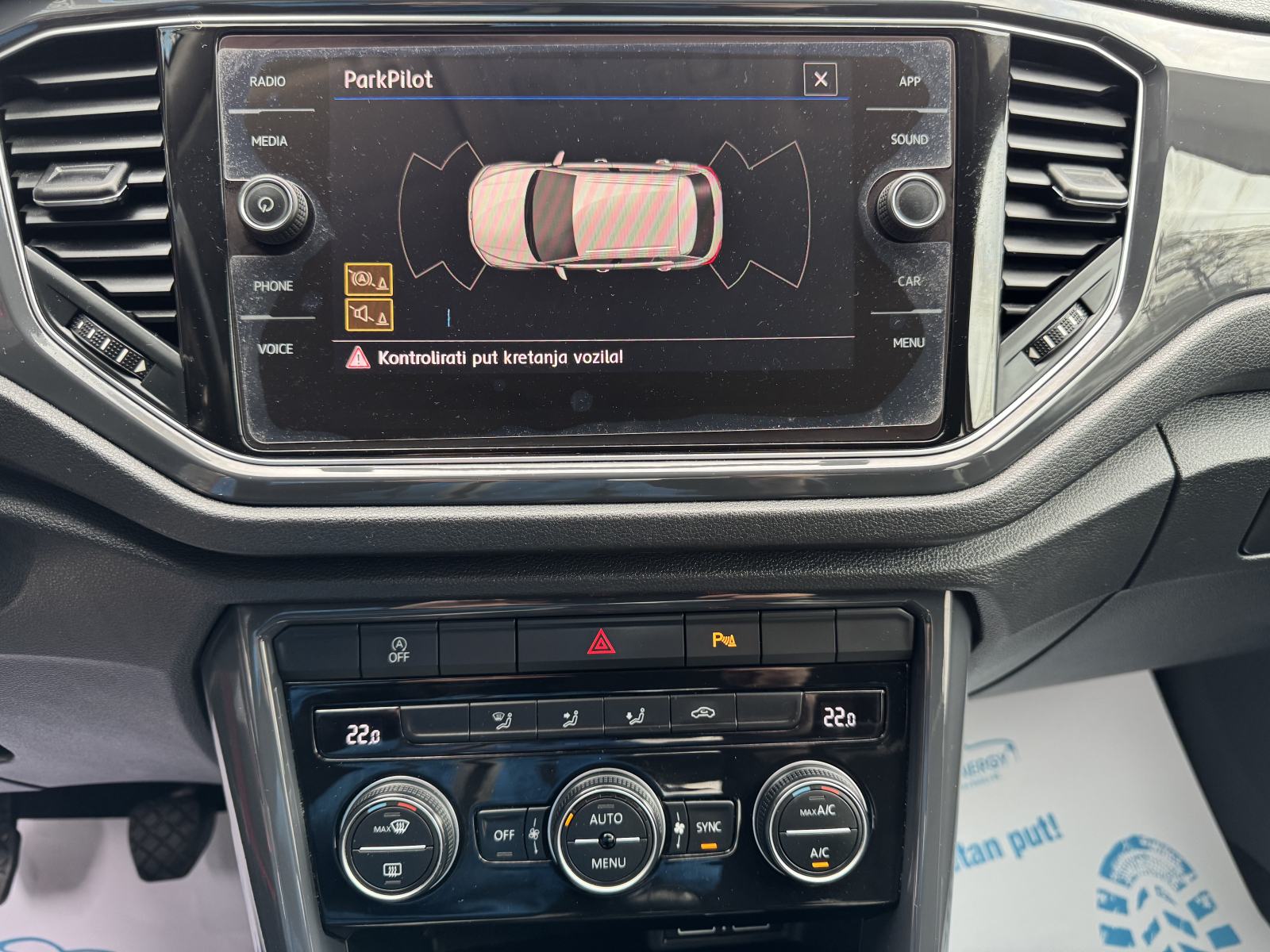 VW T-Roc 1,6 TDI Highline ⭐ Virtual Cockpit, Full LED, Alu 18 ⭐ Servis, fotografija 16