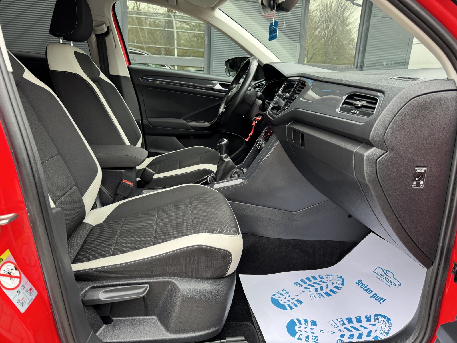 VW T-Roc 1,6 TDI Highline ⭐ Virtual Cockpit, Full LED, Alu 18 ⭐ Servis, fotografija 19