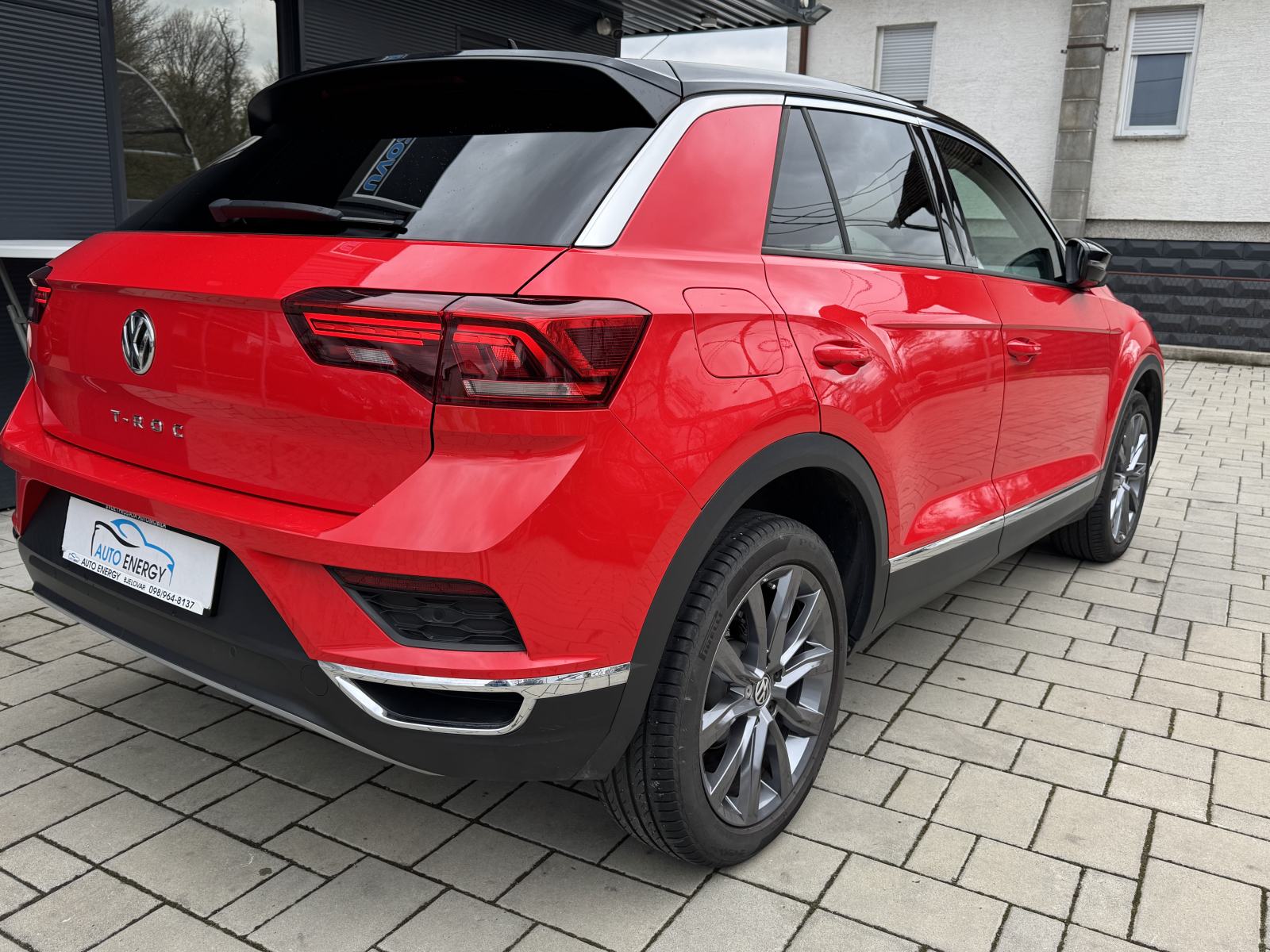 VW T-Roc 1,6 TDI Highline ⭐ Virtual Cockpit, Full LED, Alu 18 ⭐ Servis, fotografija 7