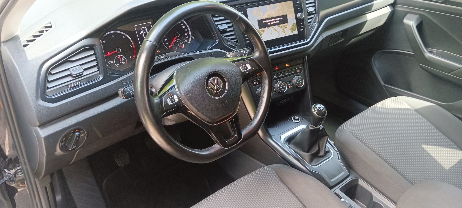 VW T-Roc 1,6 TDI, fotografija 15