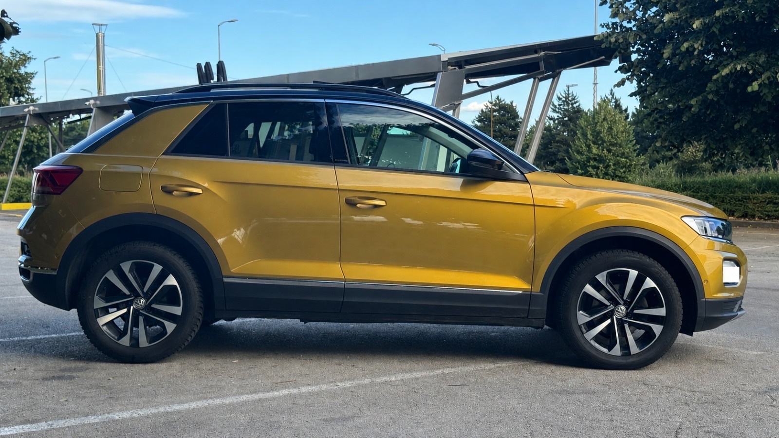 VW T-Roc 1,6 TDI PANORAMA rega 6/2027, fotografija 3