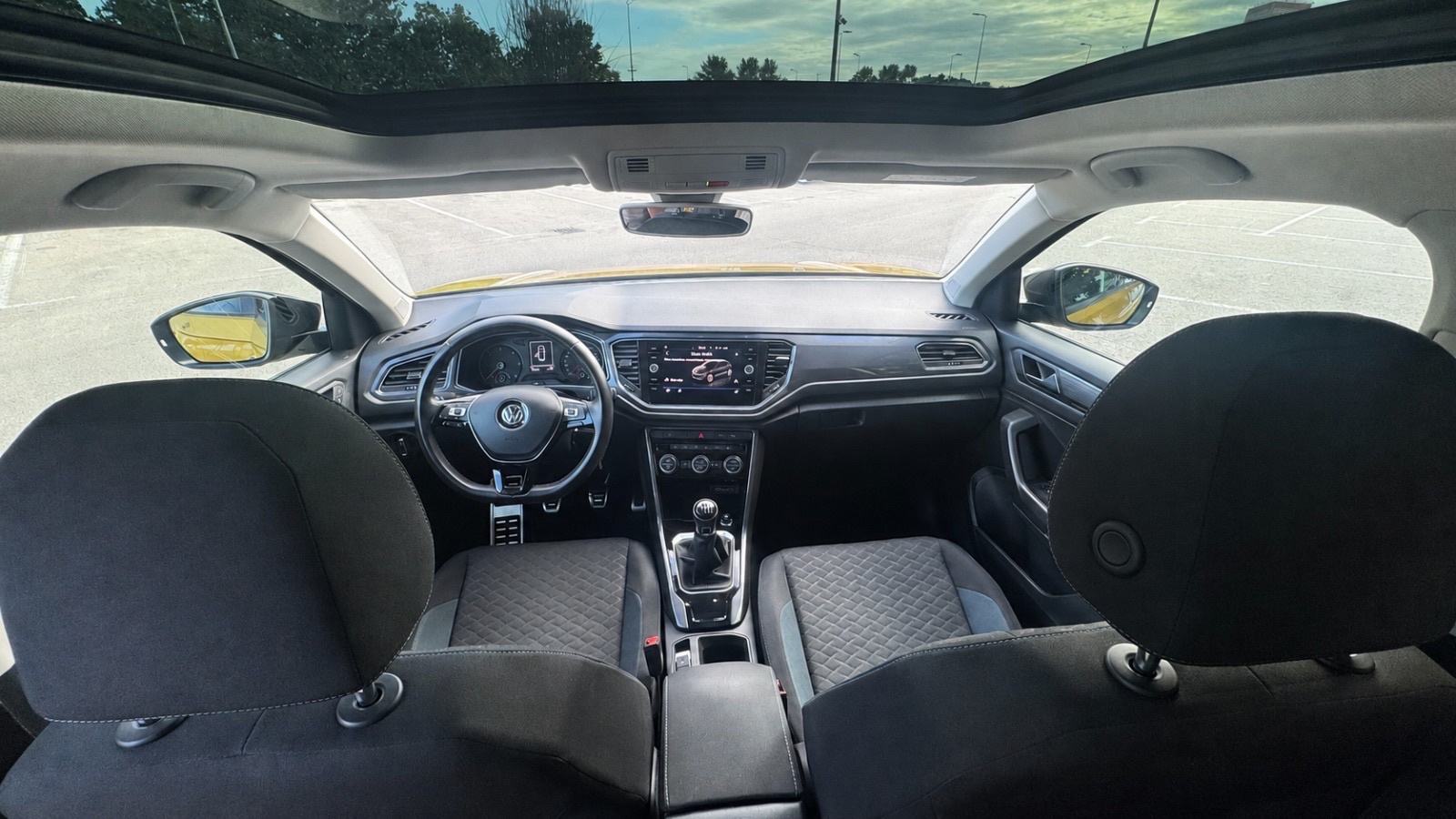 VW T-Roc 1,6 TDI PANORAMA rega 6/2027, fotografija 8