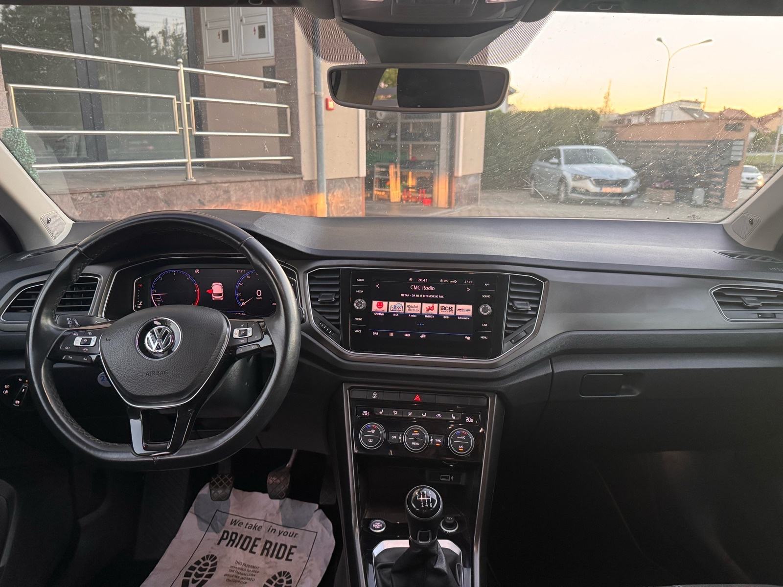 VW T-Roc 1,6 TDI, fotografija 9