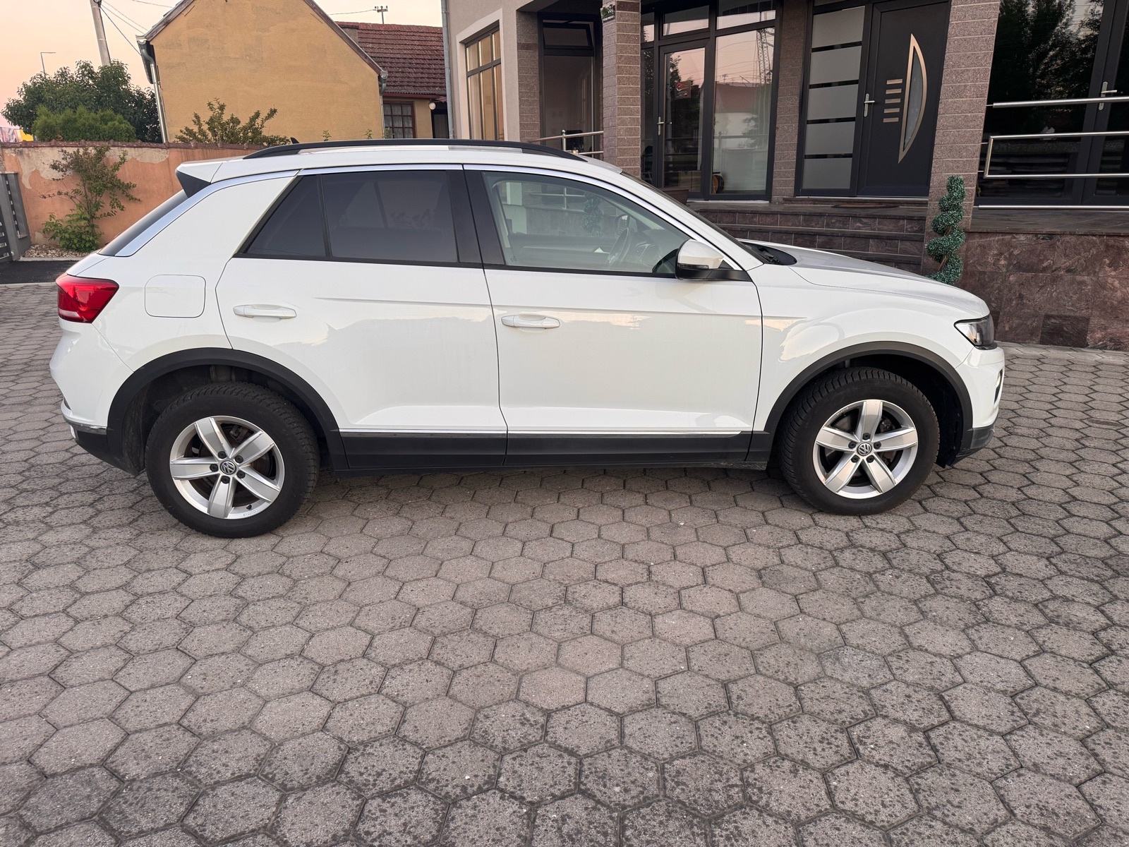 VW T-Roc 1,6 TDI, fotografija 6