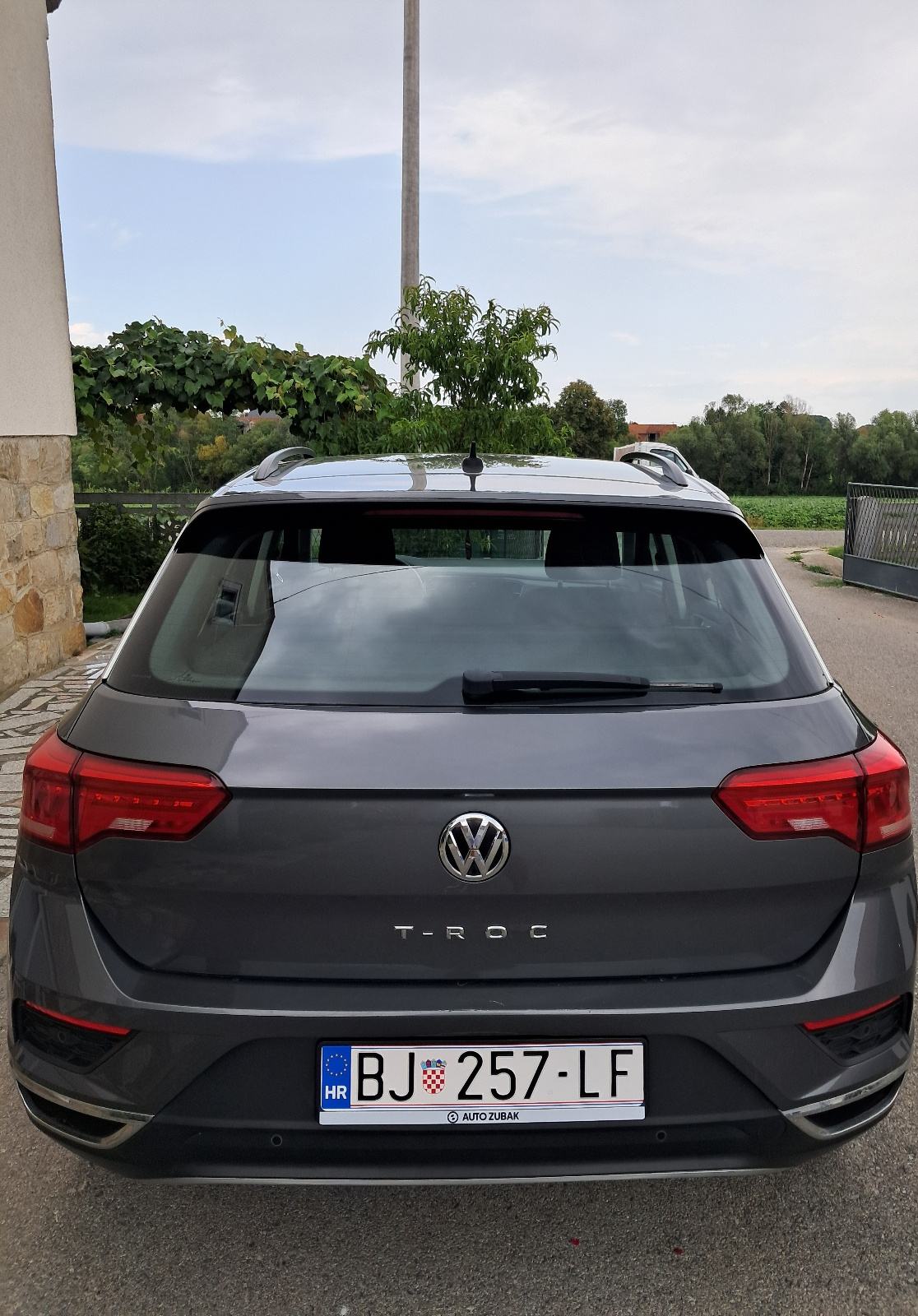 VW T-Roc 1,6 TDI,IQ DRIVE, 149000km,kamera,mrtvi kut pracenja,reg 1g, fotografija 7