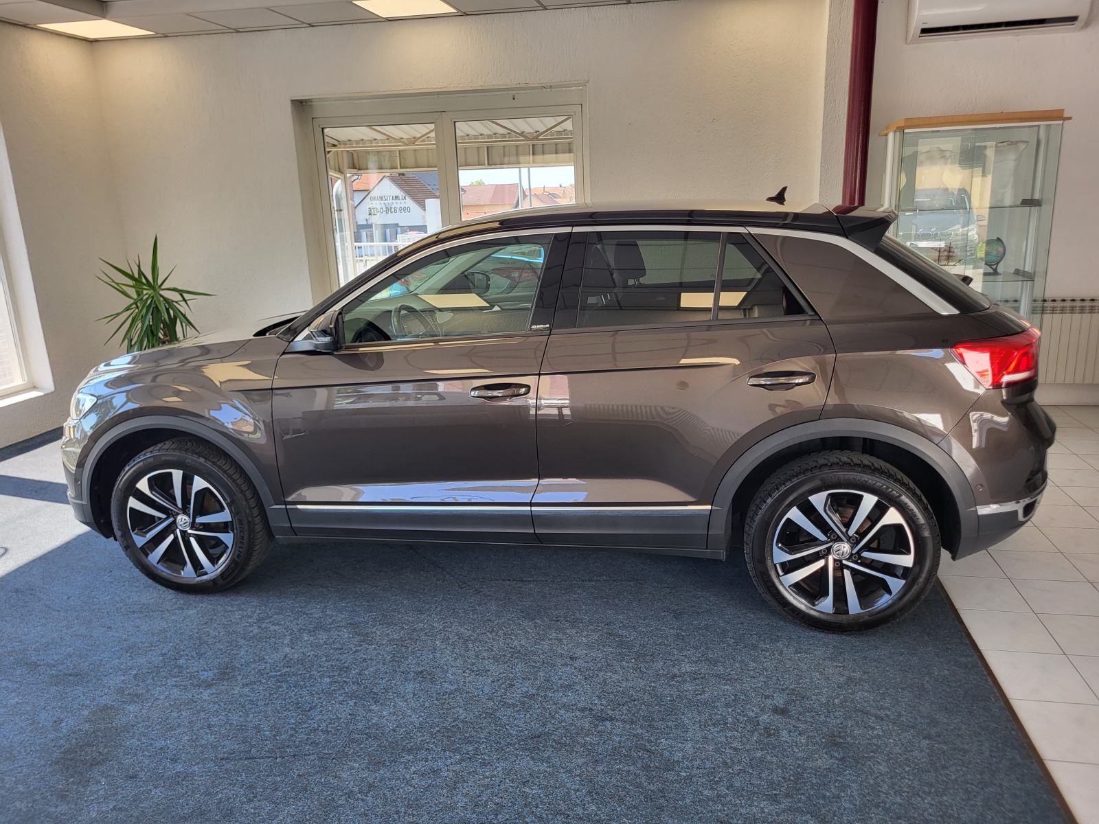 VW T-Roc 1,6 TDI, fotografija 11