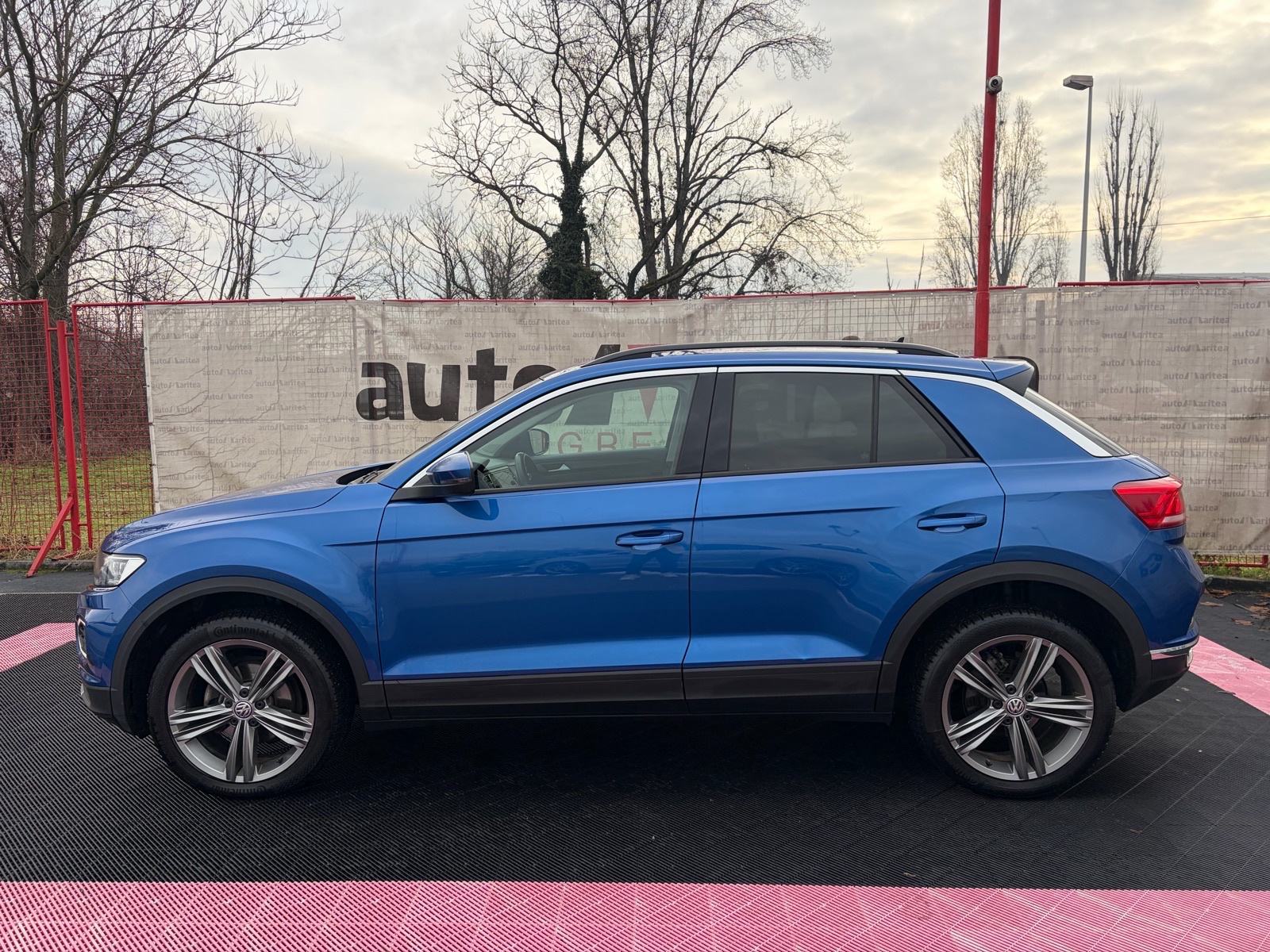 VW T-Roc 1.6 TDI Style•Matrix•Led•Jamstvo•18", fotografija 3