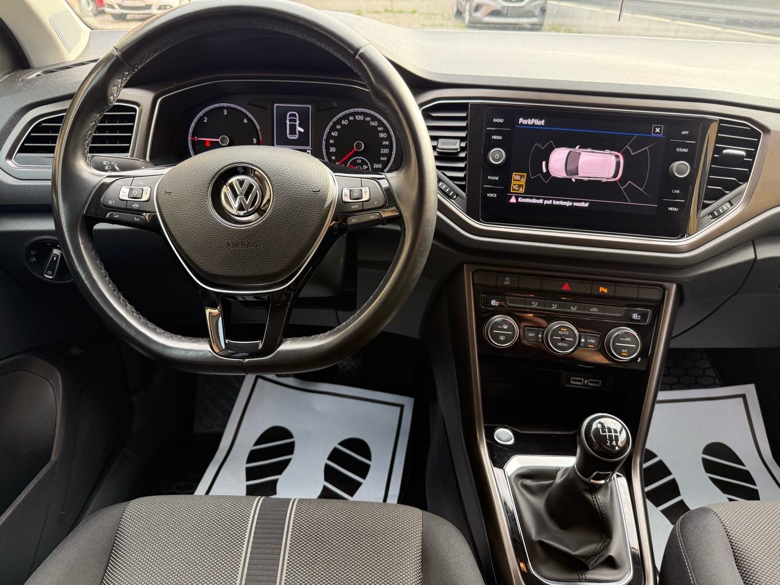 VW T-Roc 1,6 TDI style, fotografija 11