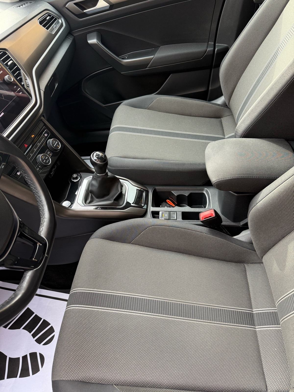 VW T-Roc 1,6 TDI style, fotografija 14