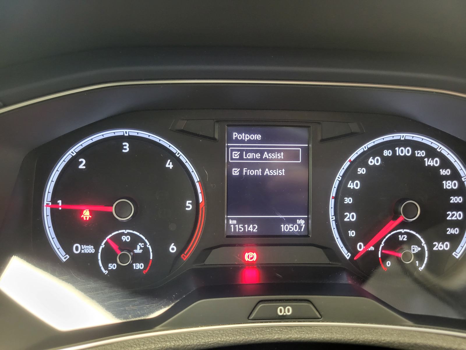 VW T-ROC 1.6 TDI UNITED DVOJNA KLIMA NAVI LANE/FRONT ASSIST AMBI LIGHT, fotografija 14