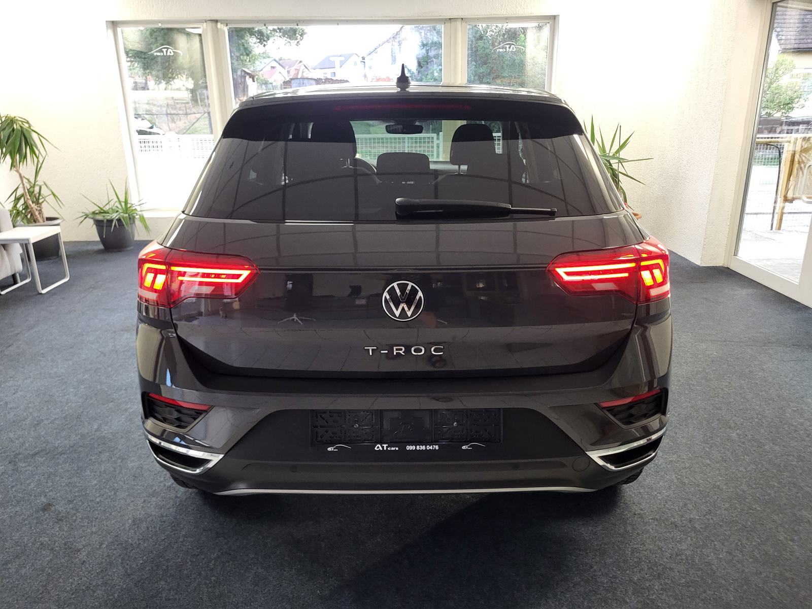 VW T-ROC 1.6 TDI UNITED DVOJNA KLIMA NAVI LANE/FRONT ASSIST AMBI LIGHT, fotografija 8
