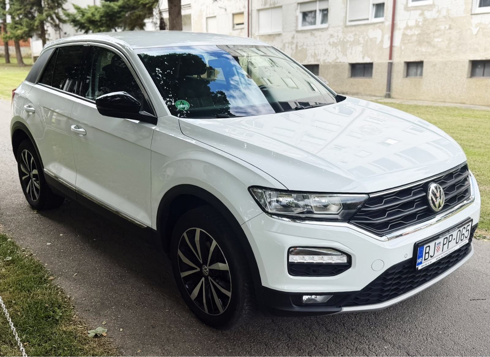 VW T-Roc 1.6Tdi * BEATSAUDIO * 1.vl - Virtual - Gr sjedala - Leasing, fotografija 3