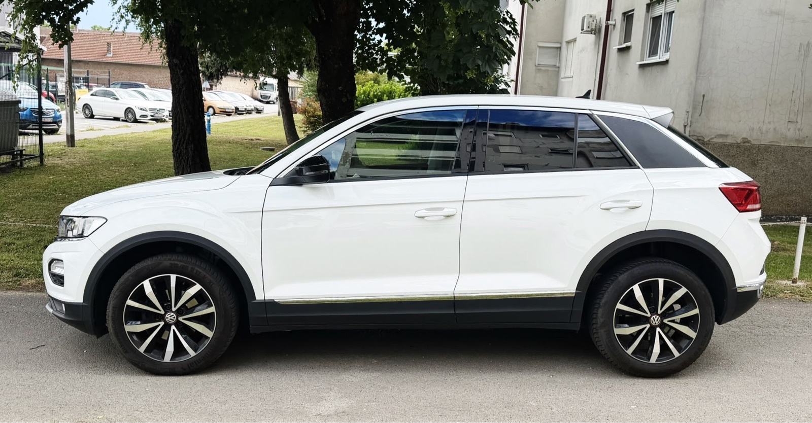VW T-Roc 1.6Tdi * BEATSAUDIO * 1.vl - Virtual - Gr sjedala - Leasing, fotografija 4