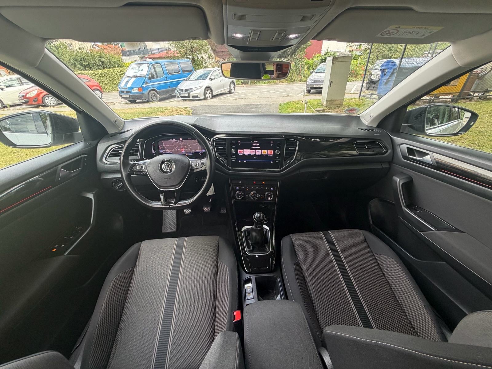 VW T-Roc 1.6Tdi * BEATSAUDIO * 1.vl - Virtual - Gr sjedala - Leasing, fotografija 8