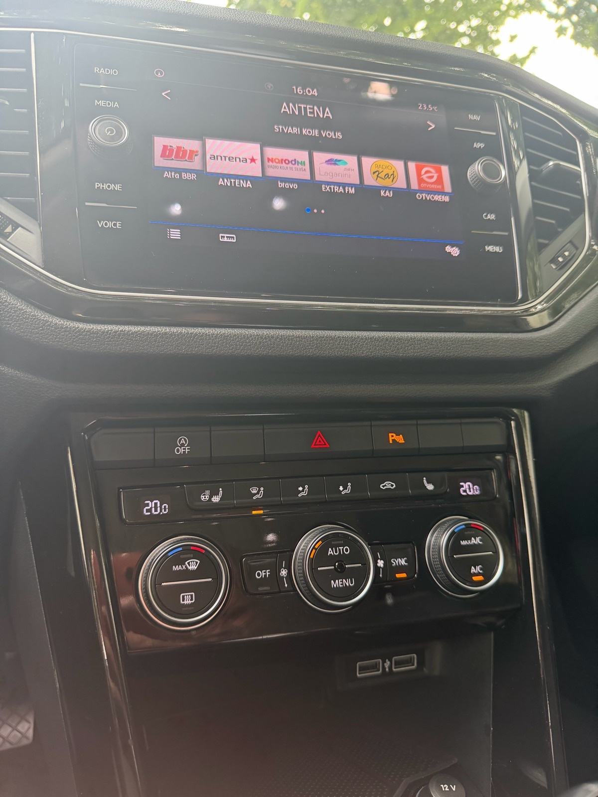 VW T-Roc 1.6Tdi * BEATSAUDIO * 1.vl - Virtual - Gr sjedala - Leasing, fotografija 12