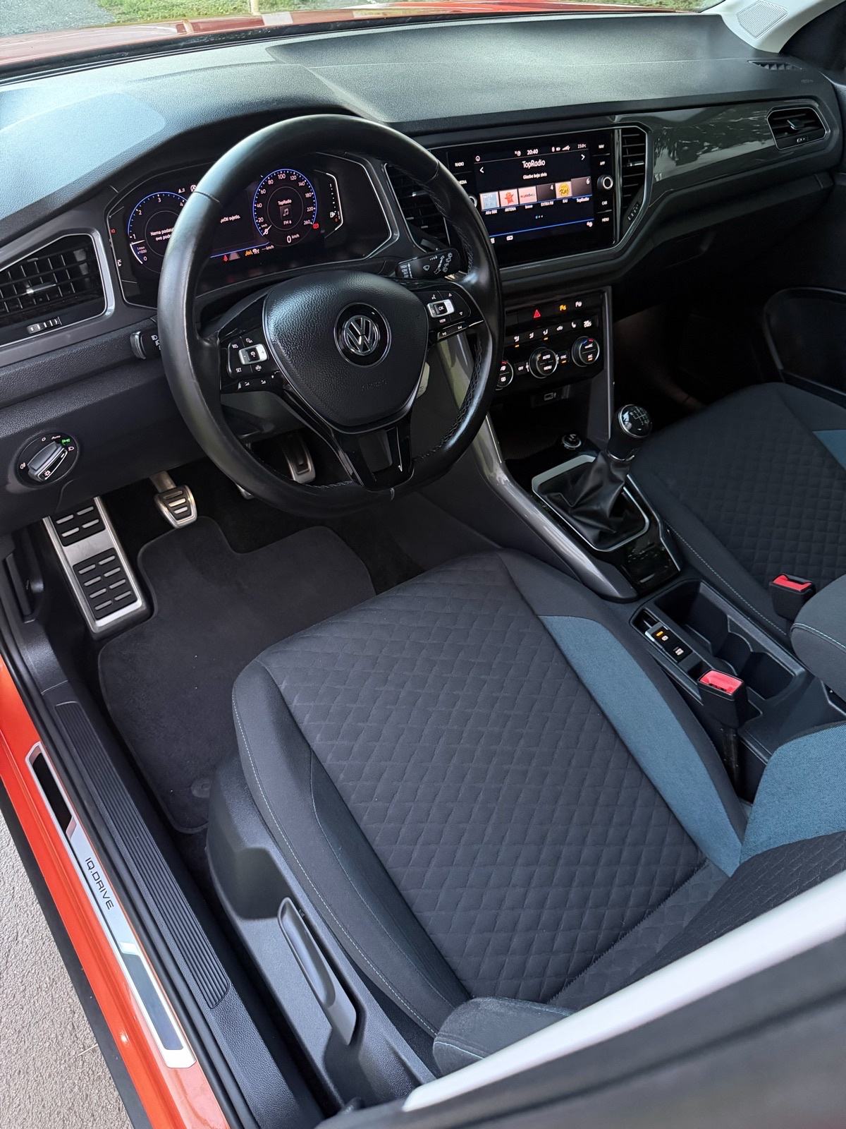 VW T-Roc 1,6Tdi iQ - 1.vl - Servisna knjiga - Virtual - Garancija, fotografija 12
