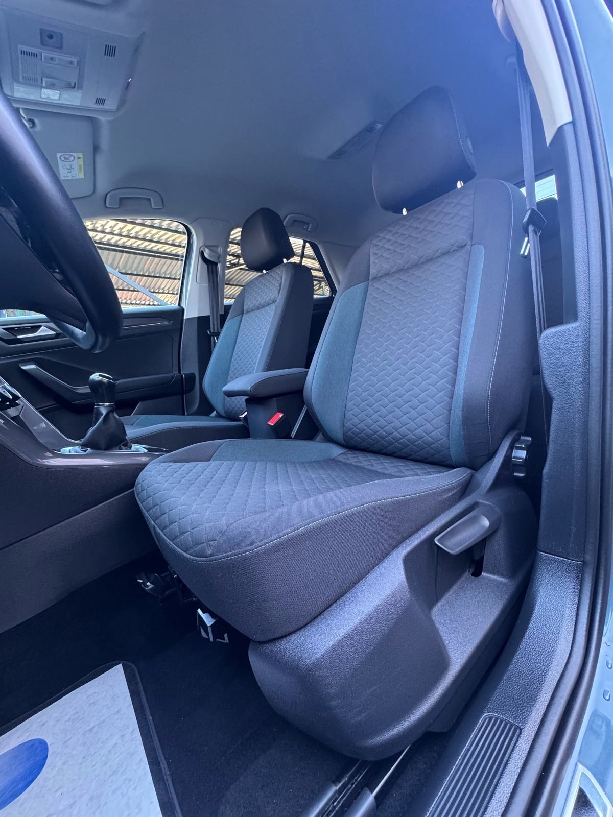 VW T-Roc 1.6Tdi iQ - Virtual, Navi, Kamera, Gr sjedala - Leasing, fotografija 18