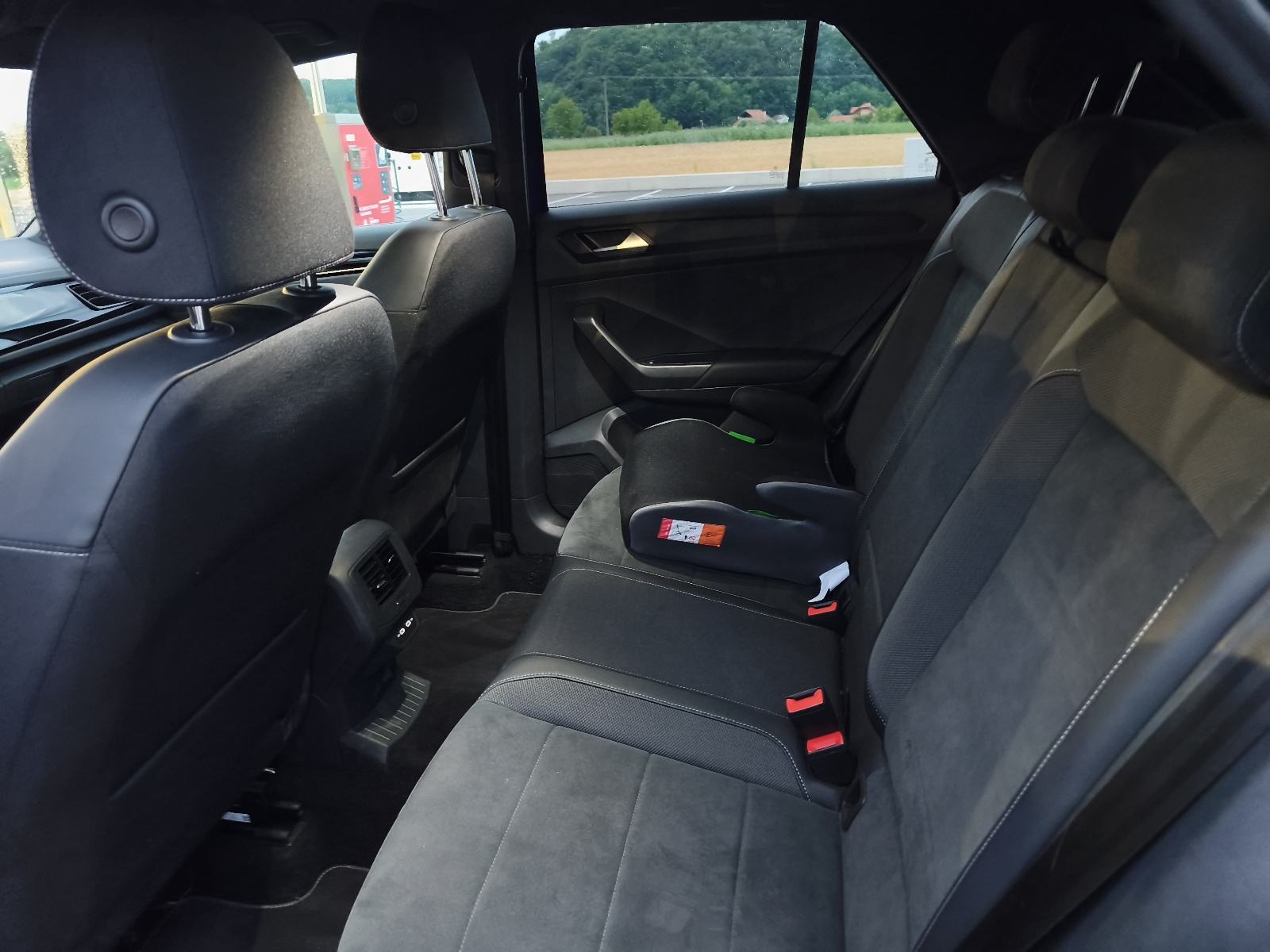 VW T-Roc 2,0 TDI 150 KS automatik Rline BLACK STYLE, Matrix, fotografija 7