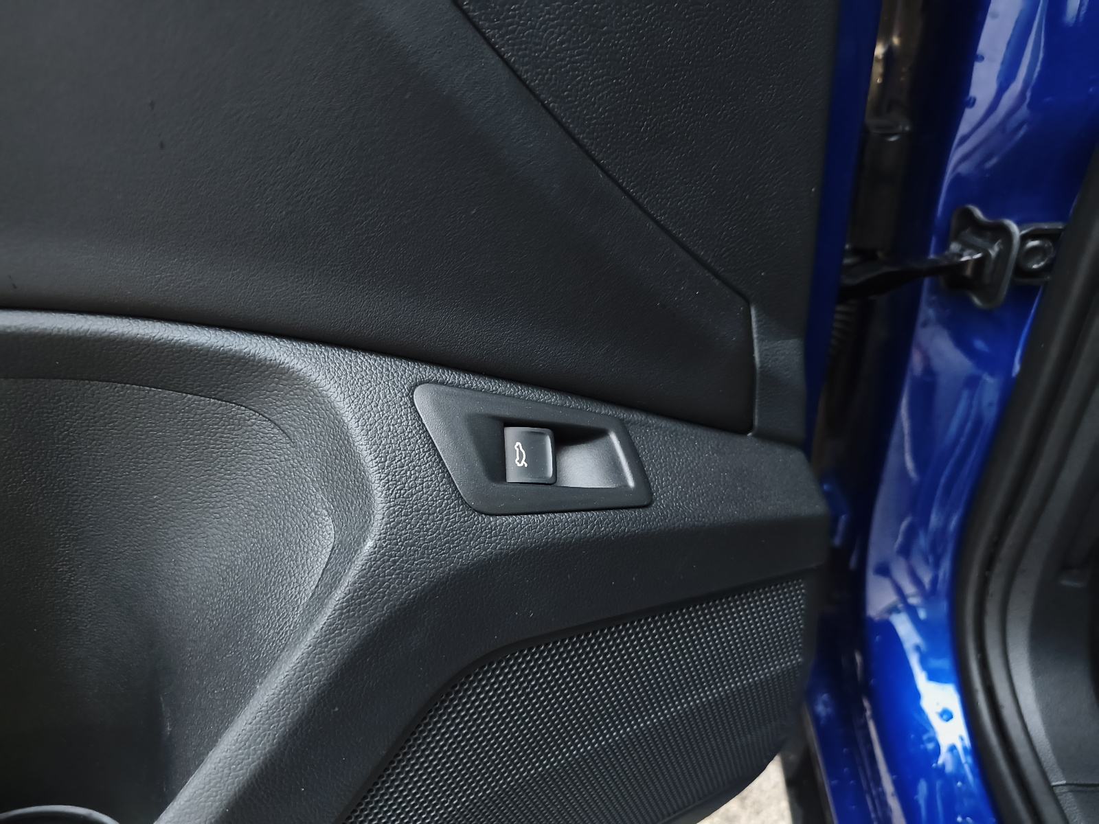 VW T-Roc 2,0 TDI 150 KS automatik Rline BLACK STYLE, Matrix, fotografija 11