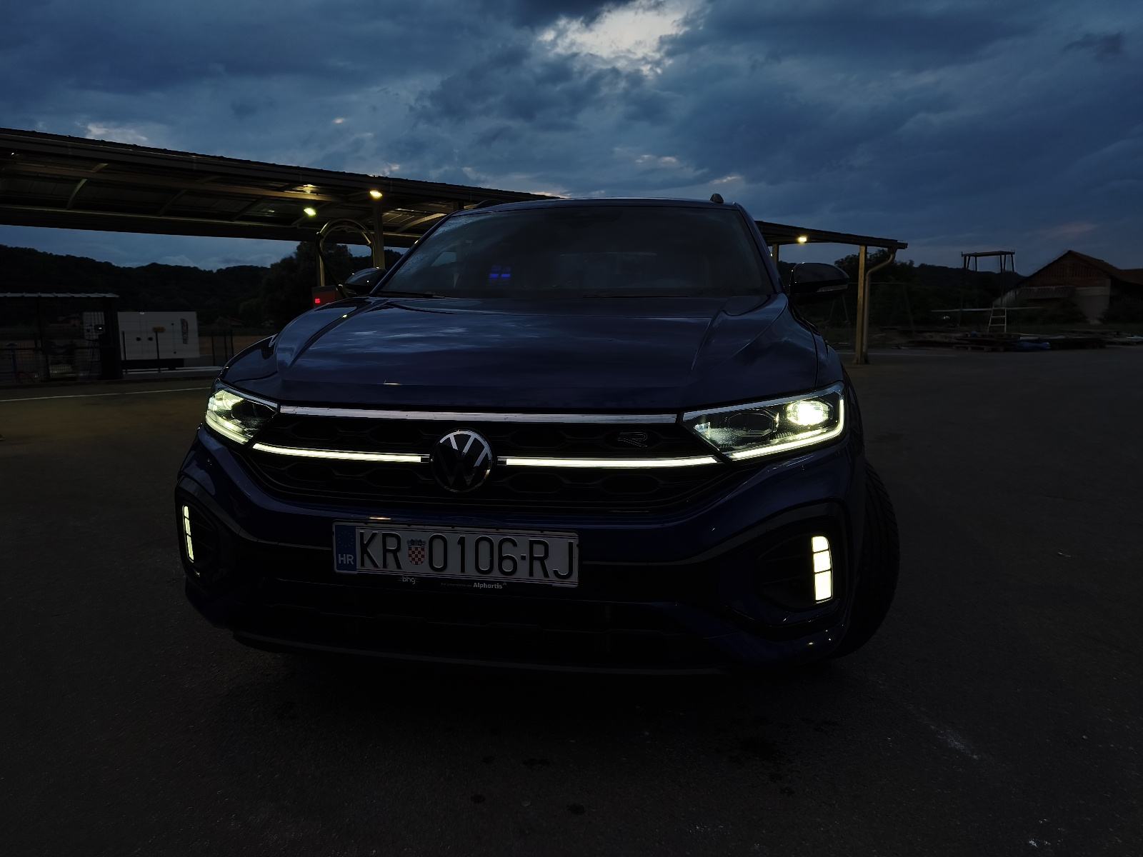 VW T-Roc 2,0 TDI 150 KS automatik Rline BLACK STYLE, Matrix, fotografija 18
