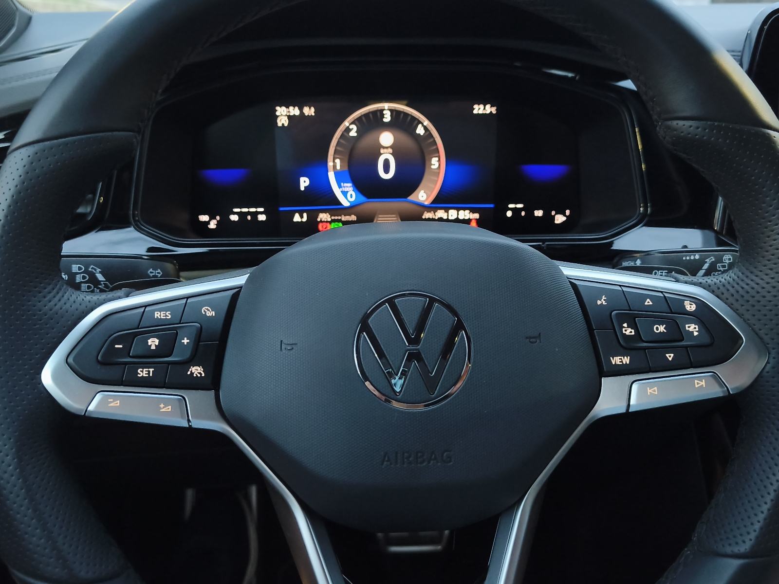 VW T-Roc 2,0 TDI 150 KS automatik Rline BLACK STYLE, Matrix, fotografija 19