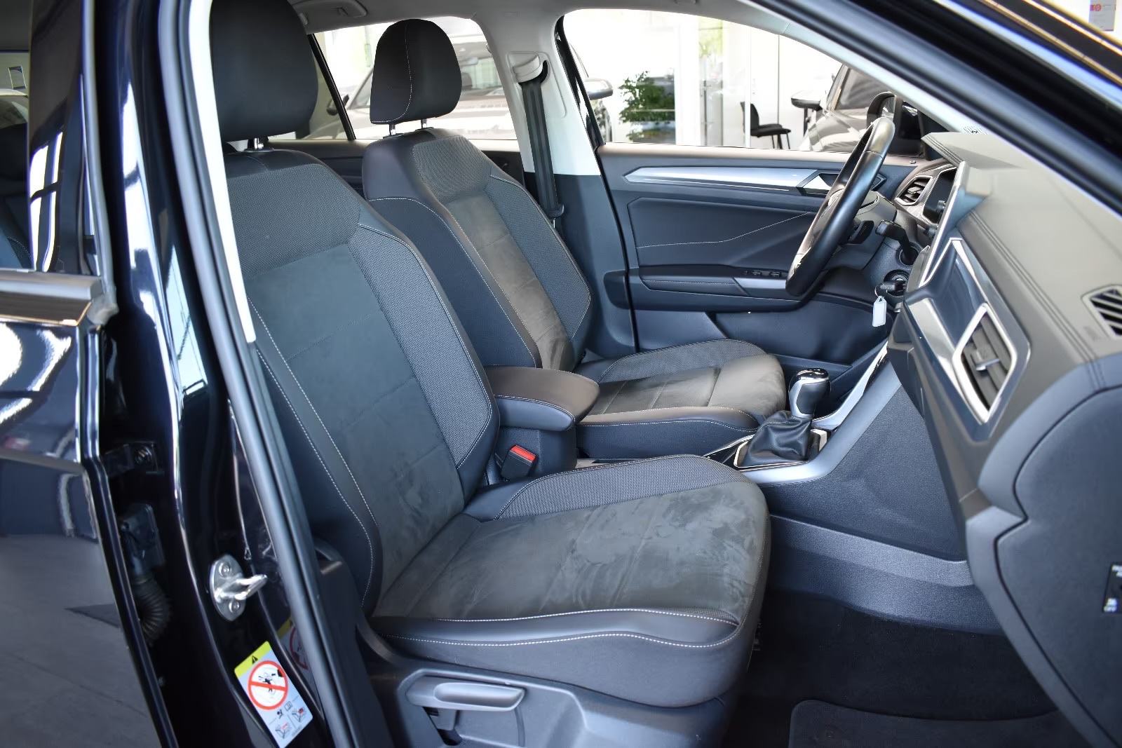 VW T-Roc 2,0 automatik, fotografija 8