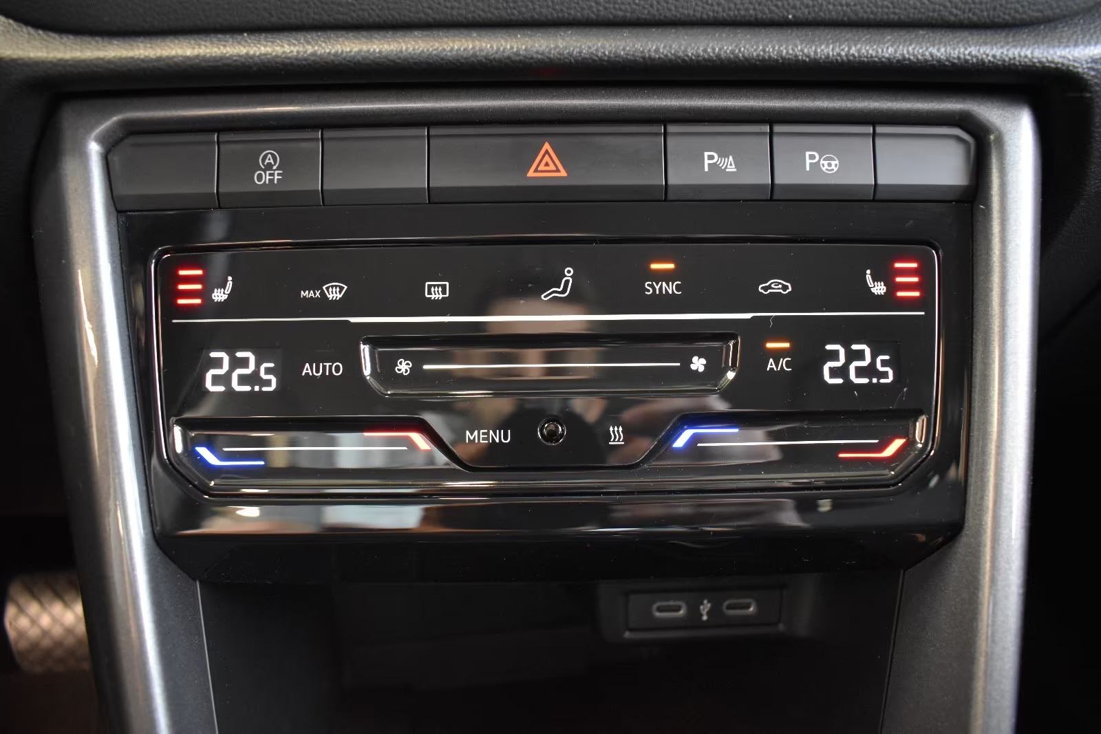 VW T-Roc 2,0 automatik, fotografija 10
