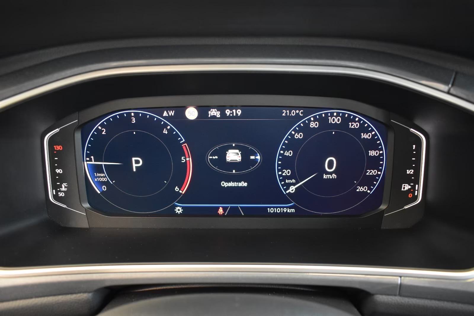 VW T-Roc 2,0 automatik, fotografija 11