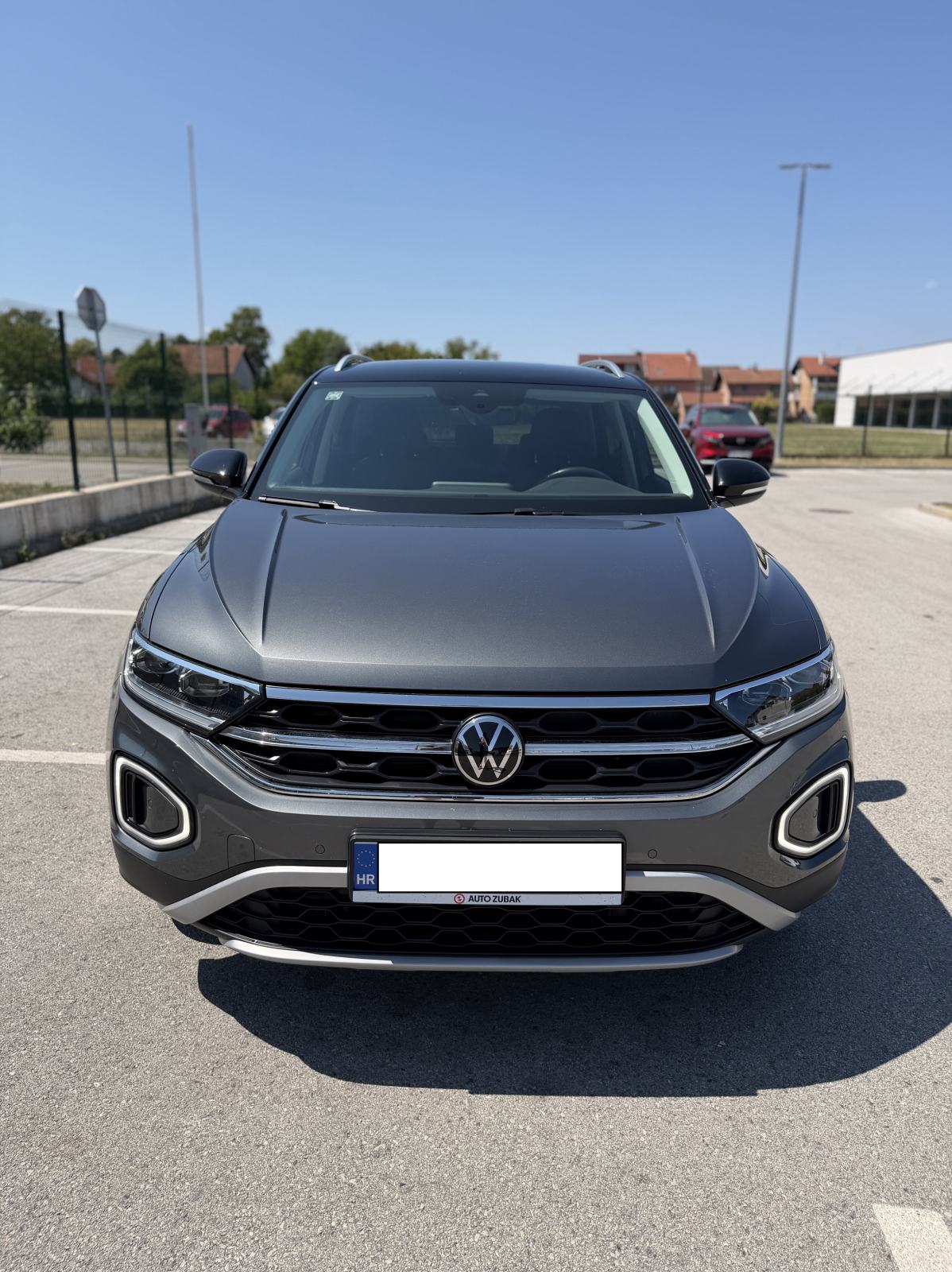 VW T-Roc 2.0 DSG Style, Keyless, CarPlay, LED, Jamstvo, Reg 05/2027, fotografija 4