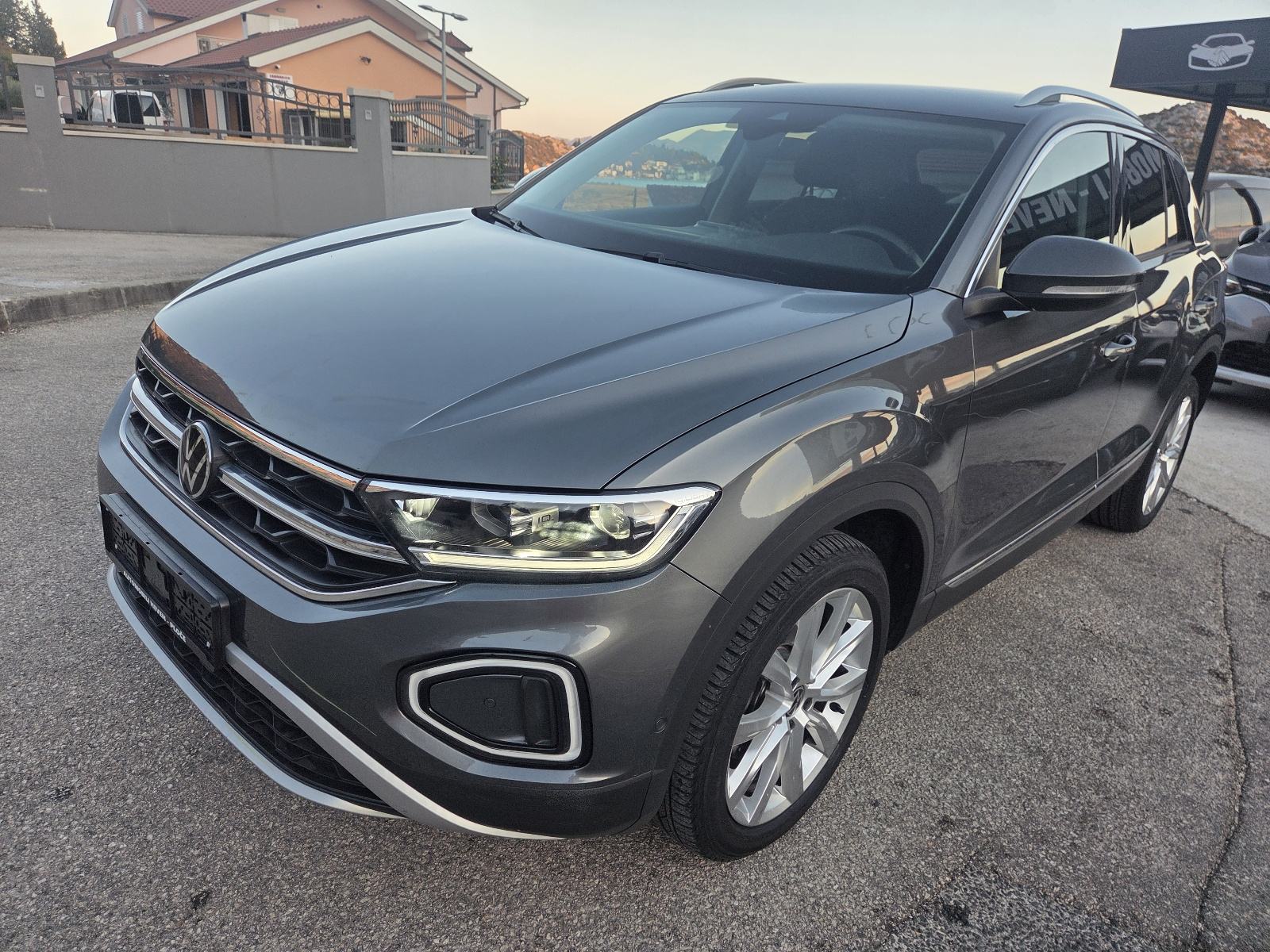 VW T-Roc 2.0 TDI 150 KS ** 2022 ** HR-VOZILO ** JAMSTVO !!, fotografija 1