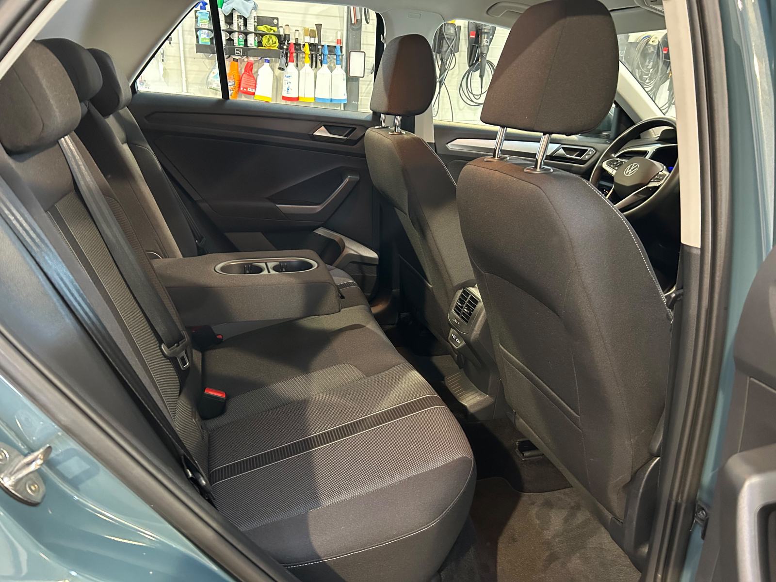 VW T-ROC 2,0 TDI 150 KS LED VIRTUAL KAMERA PDC U PDV-U 12 MJ JAMSTVO, fotografija 16